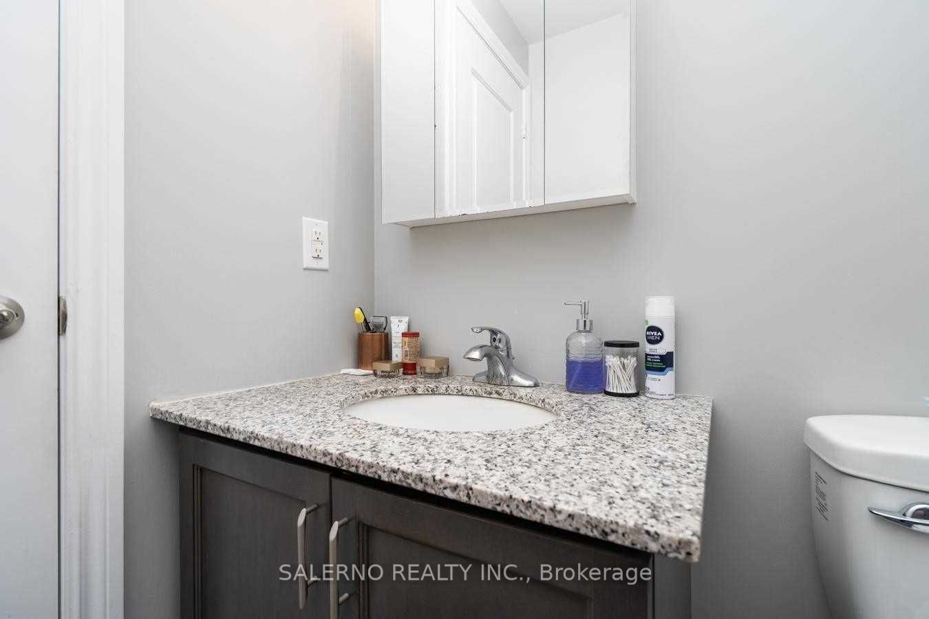 #1115 - 9255 Jane Street Property Photo 24