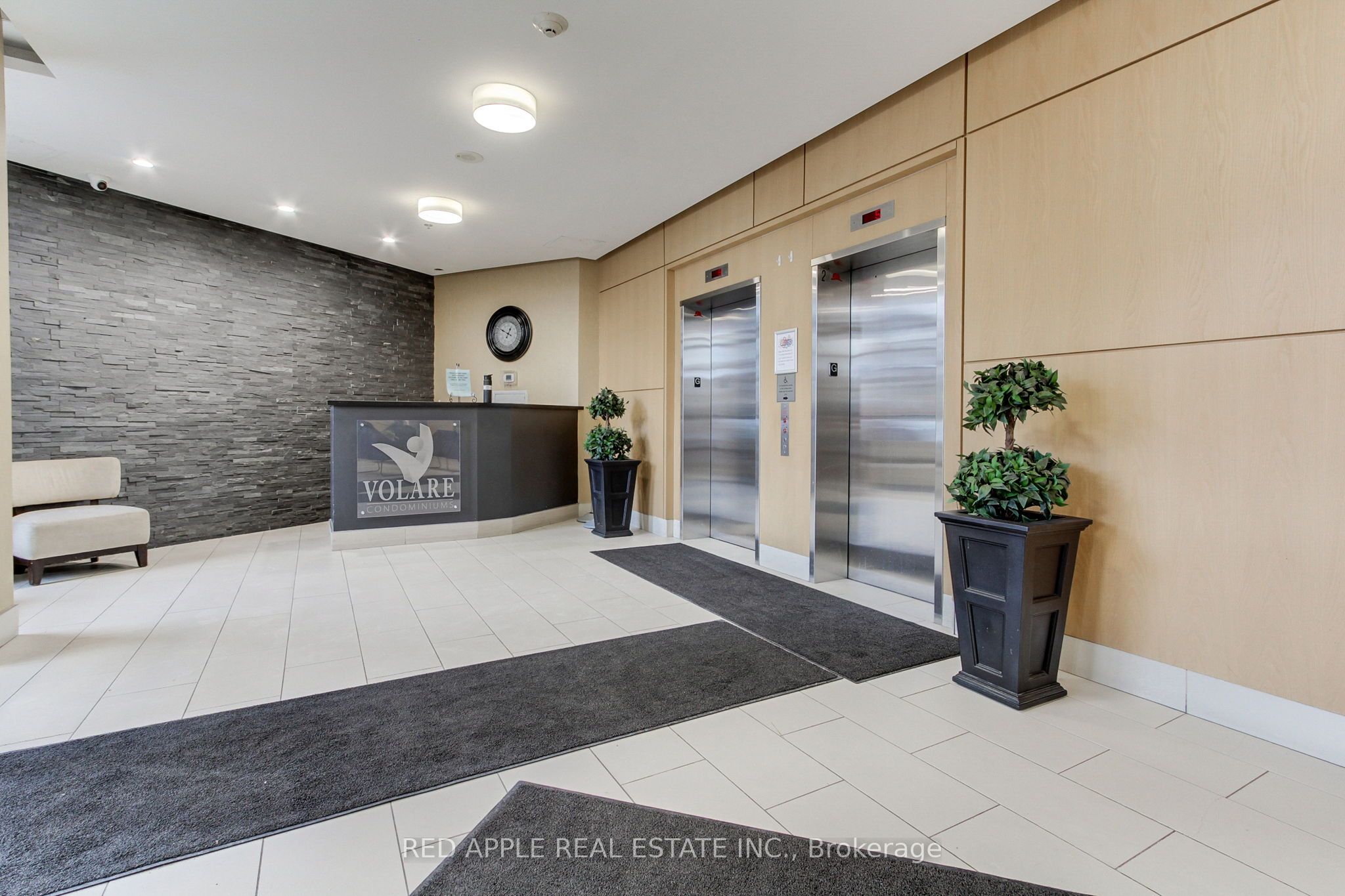 #509 - 7730 Kipling Avenue Property Photo 4