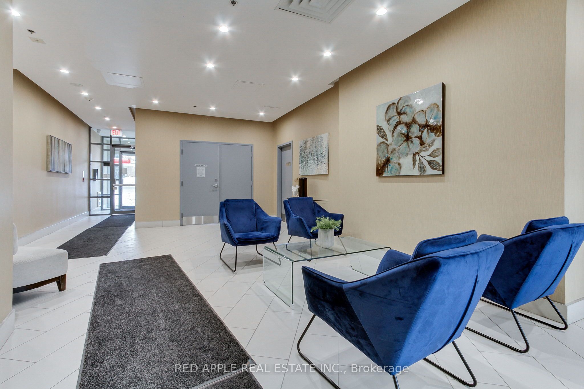 #509 - 7730 Kipling Avenue Property Photo 5