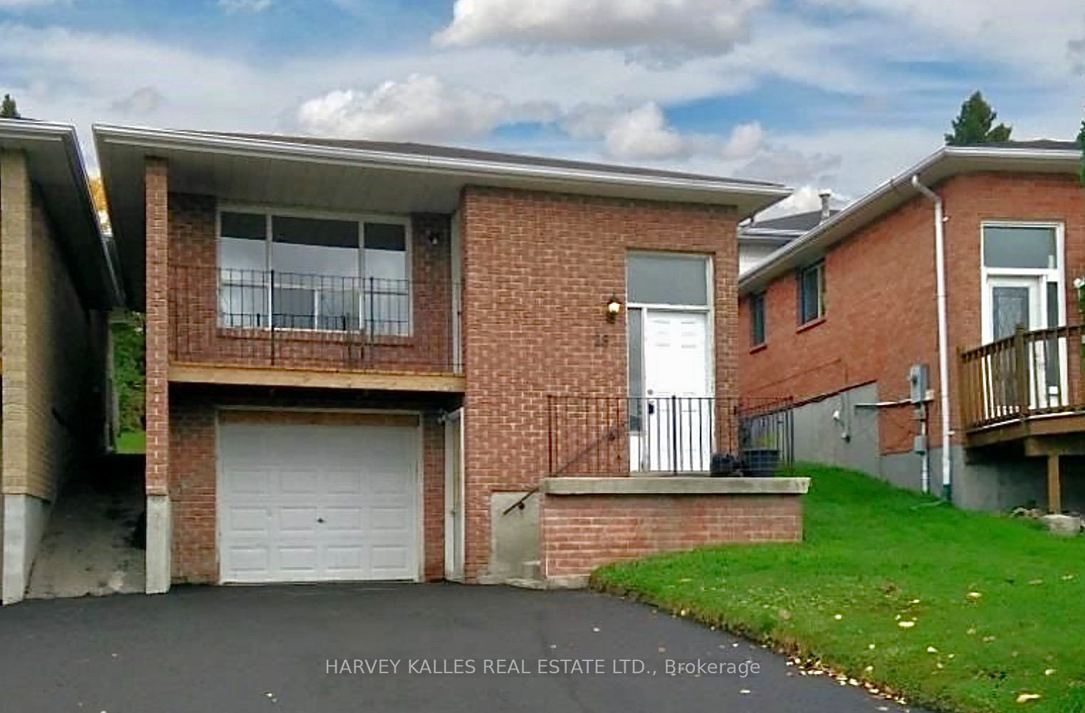 #lower - 29 Turner Court Property Photo
