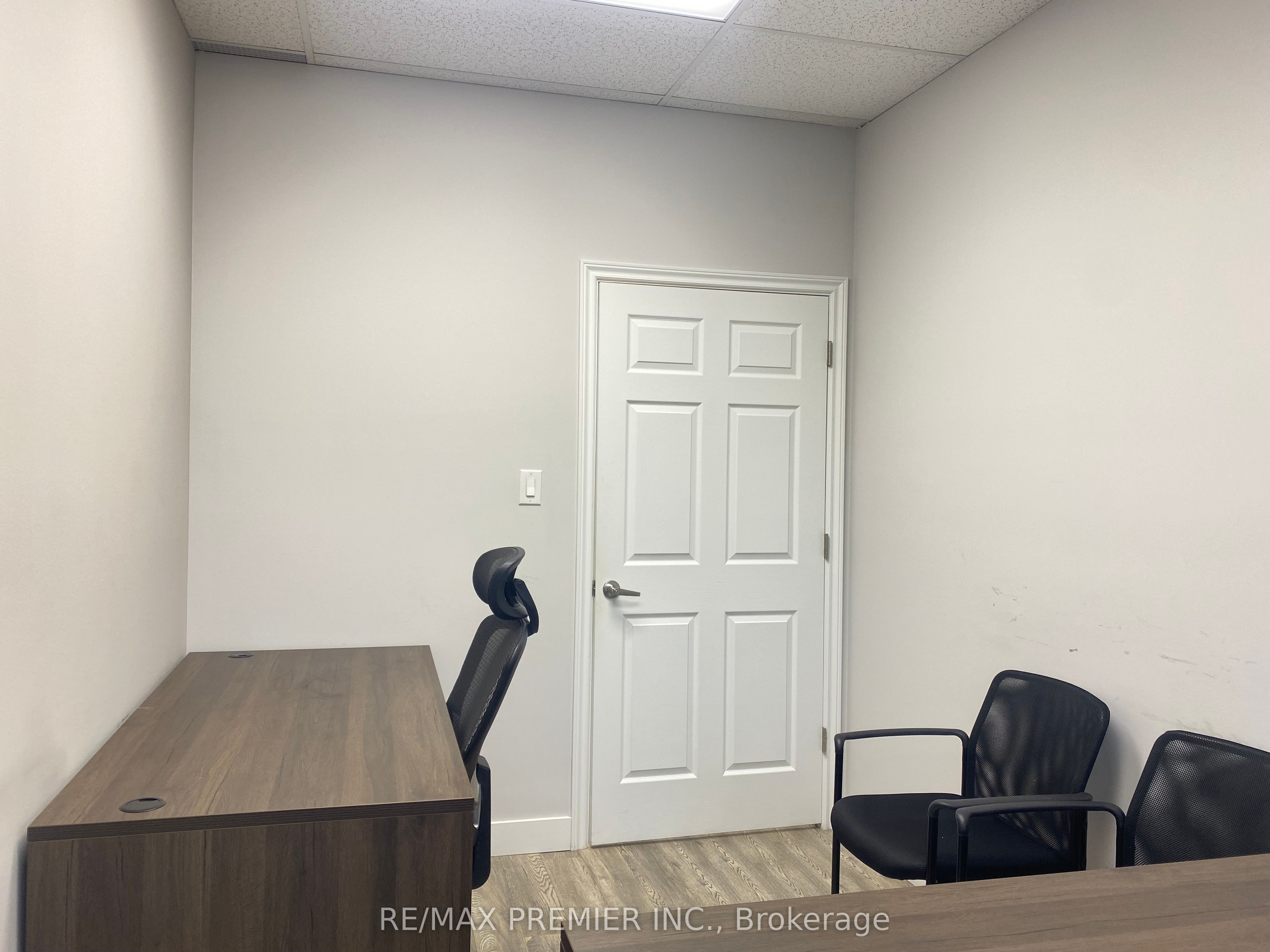 #305-j - 330 Highway 7 Drive Property Photo 6