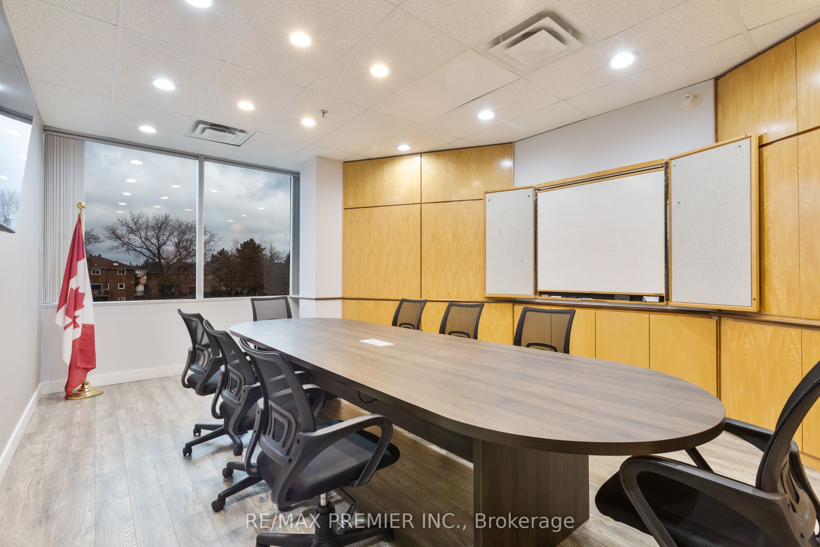 #305-j - 330 Highway 7 Drive Property Photo 9