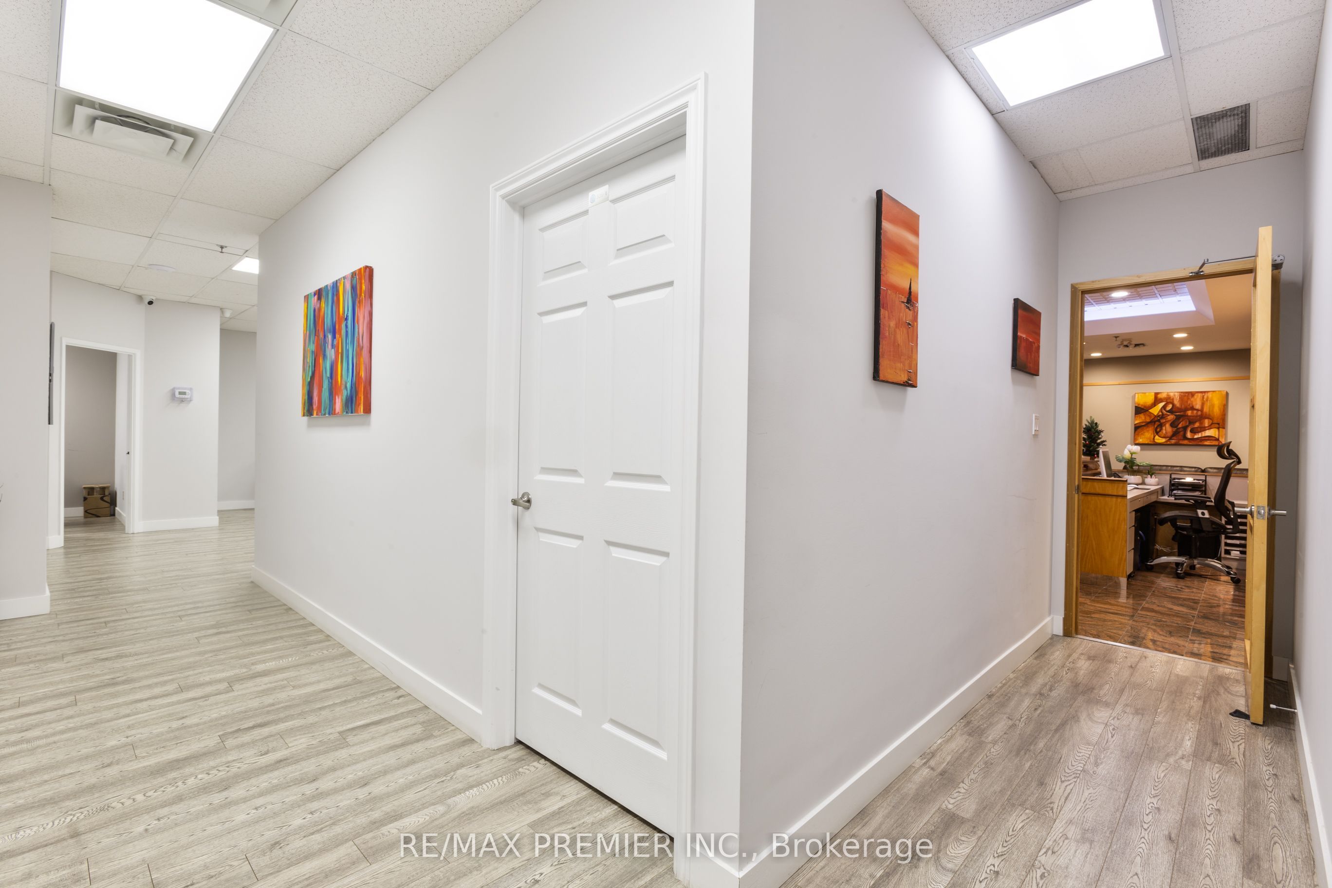 #305-k - 330 Highway 7 Drive Property Photo 4