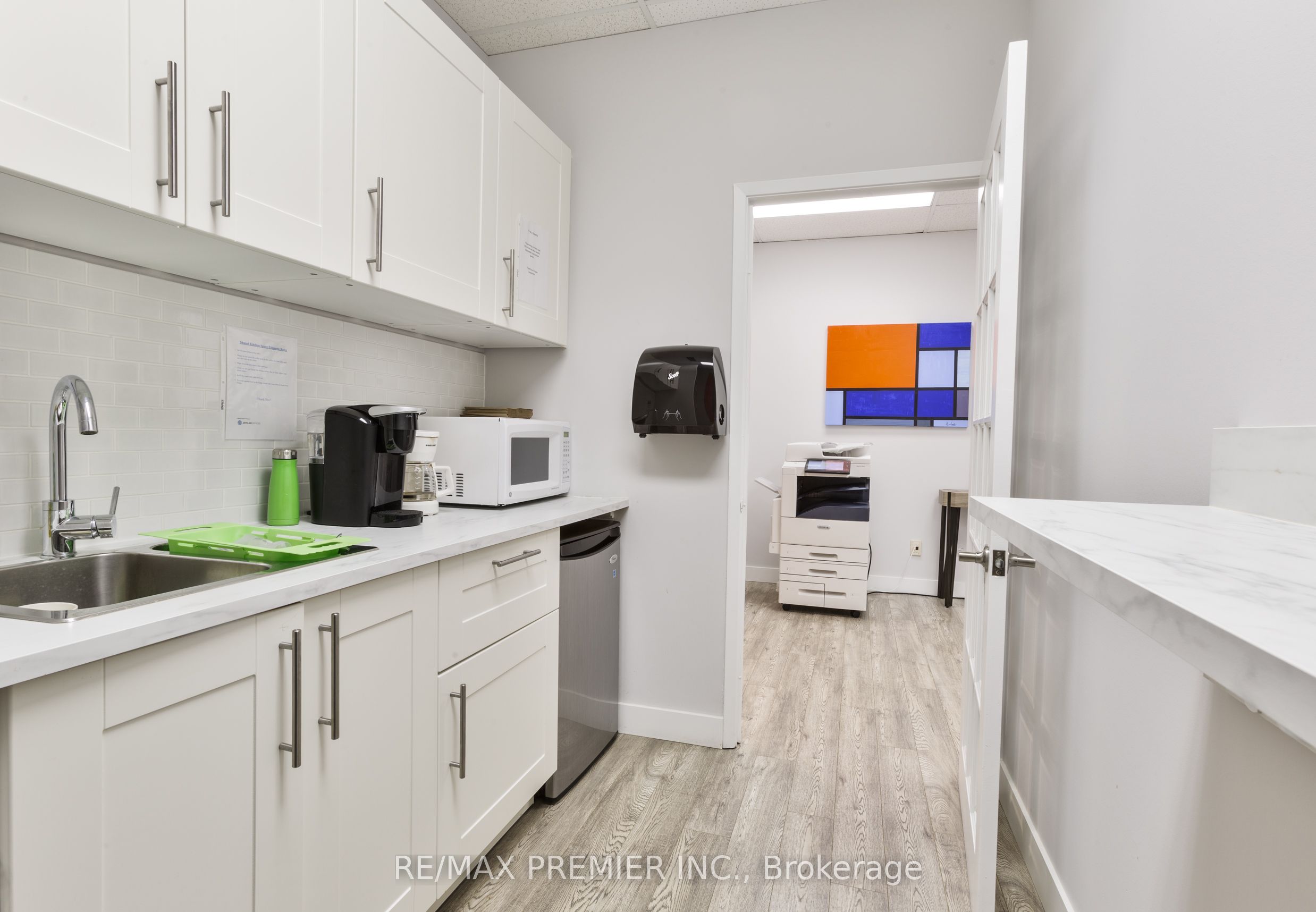 #305-k - 330 Highway 7 Drive Property Photo 9