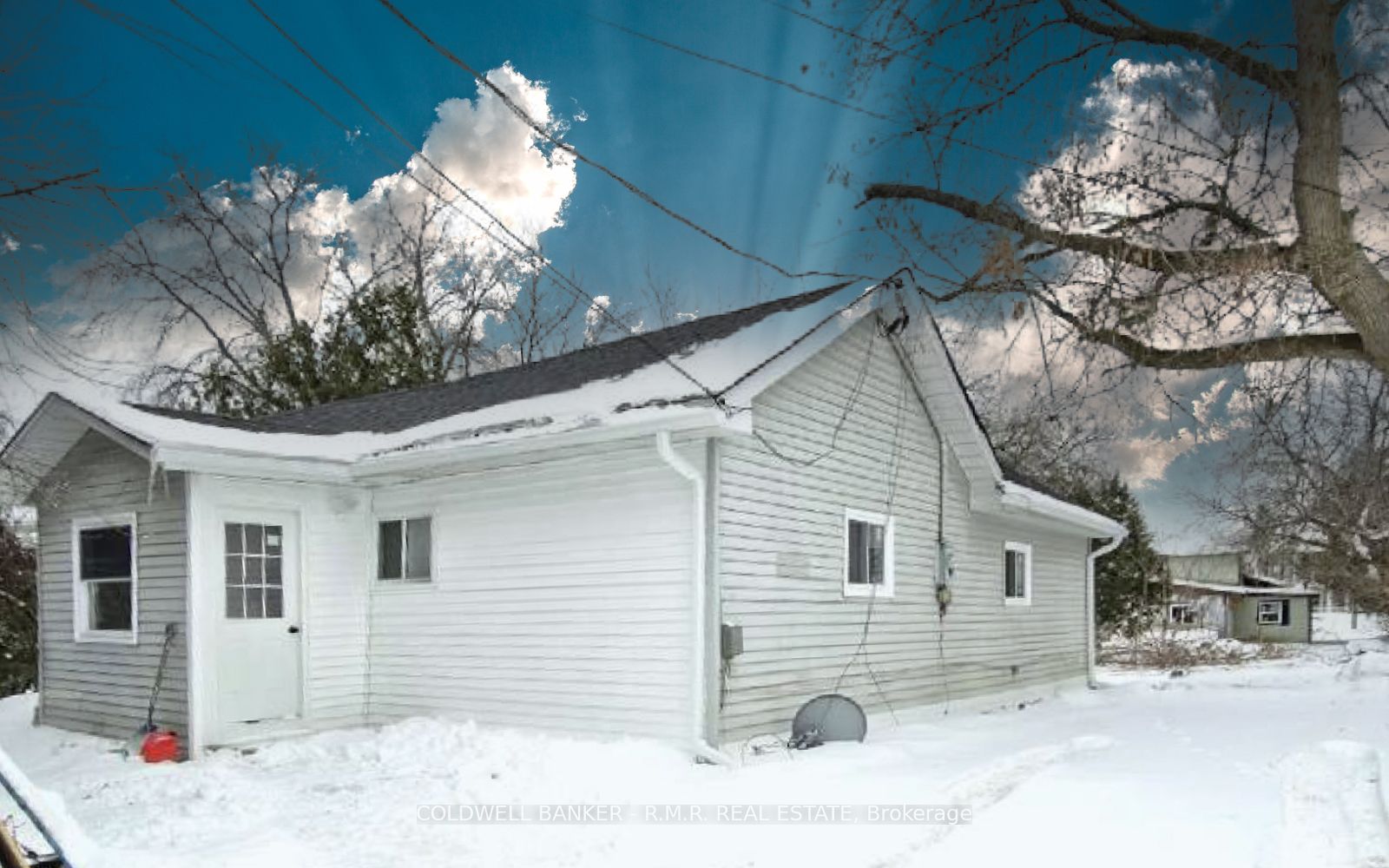 374 Raines Street Property Photo 6