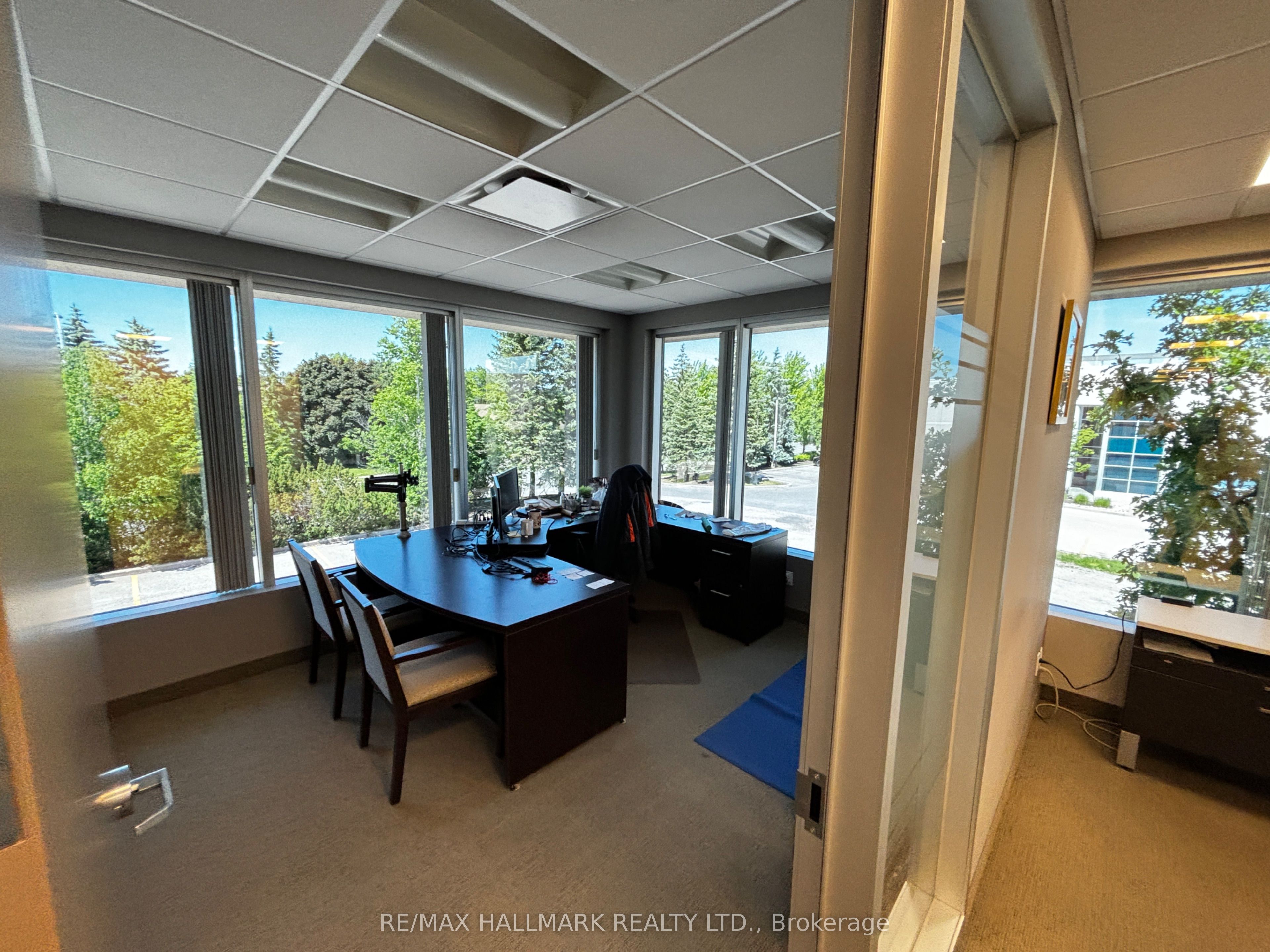 #218 - 445 Apple Creek Boulevard Property Photo 5