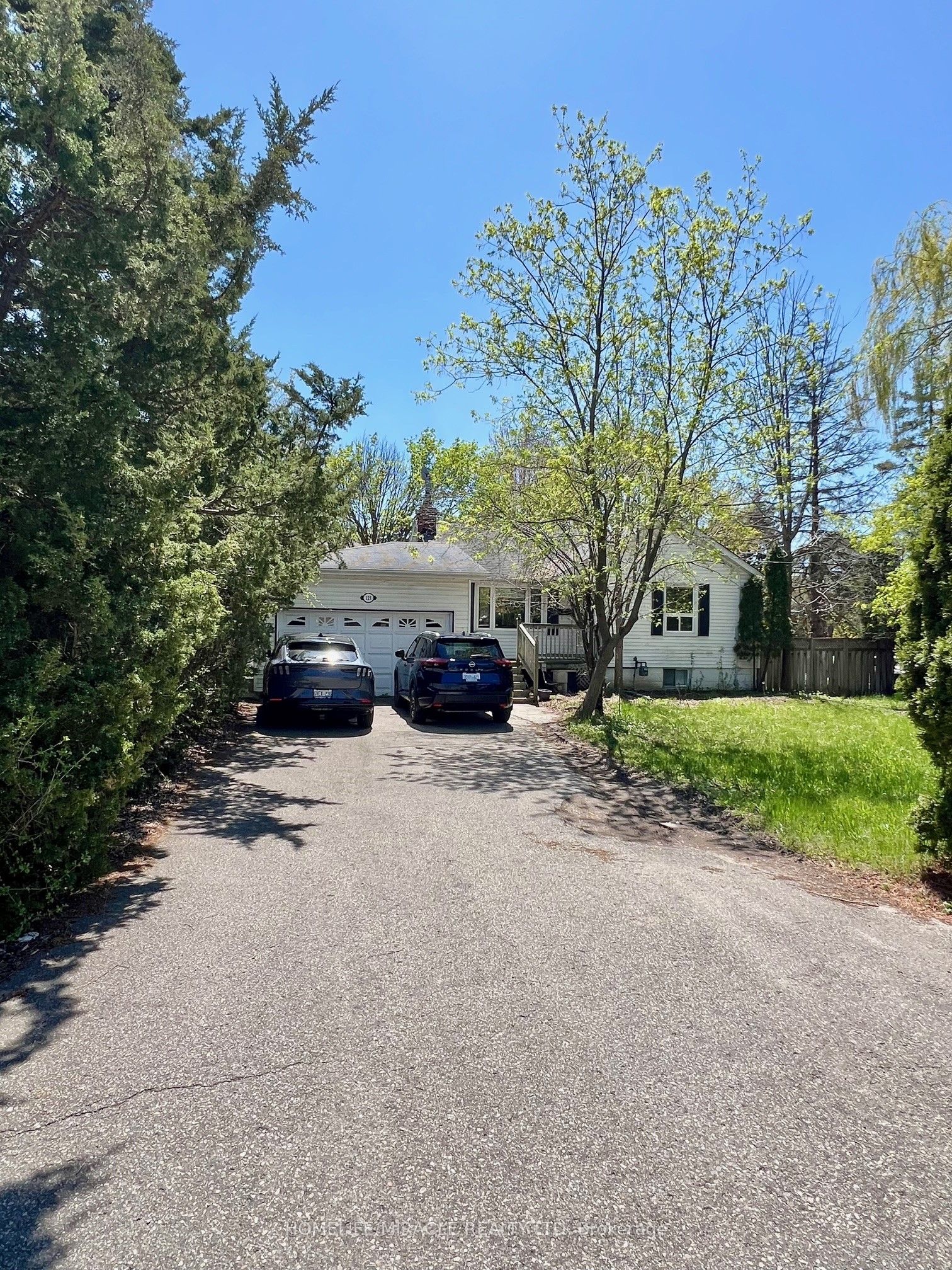 121 May Ave Property Photo