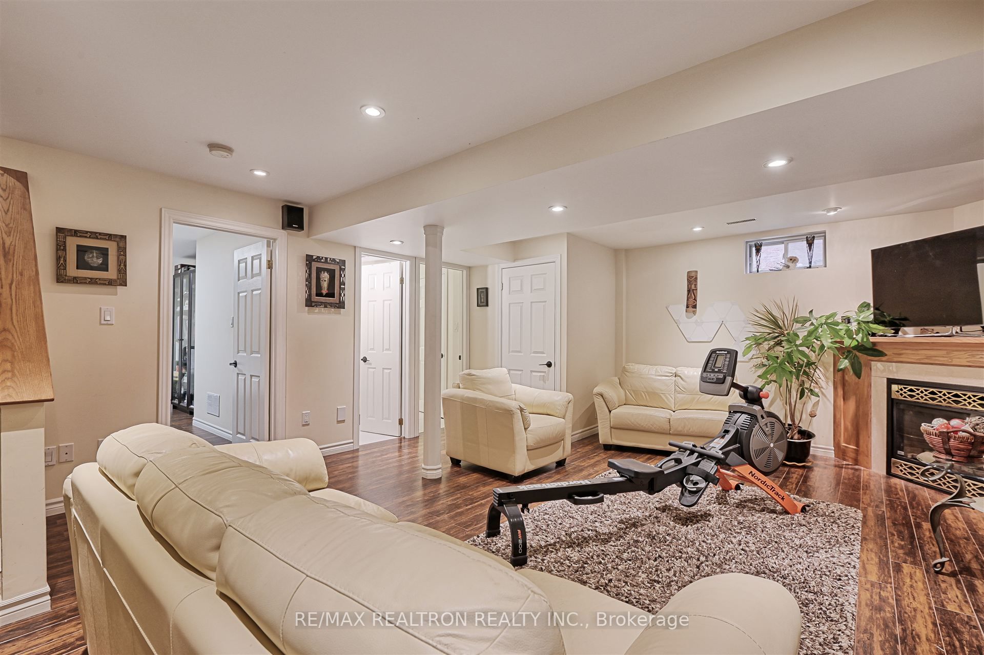 626 College Manor Drive Property Photo 34