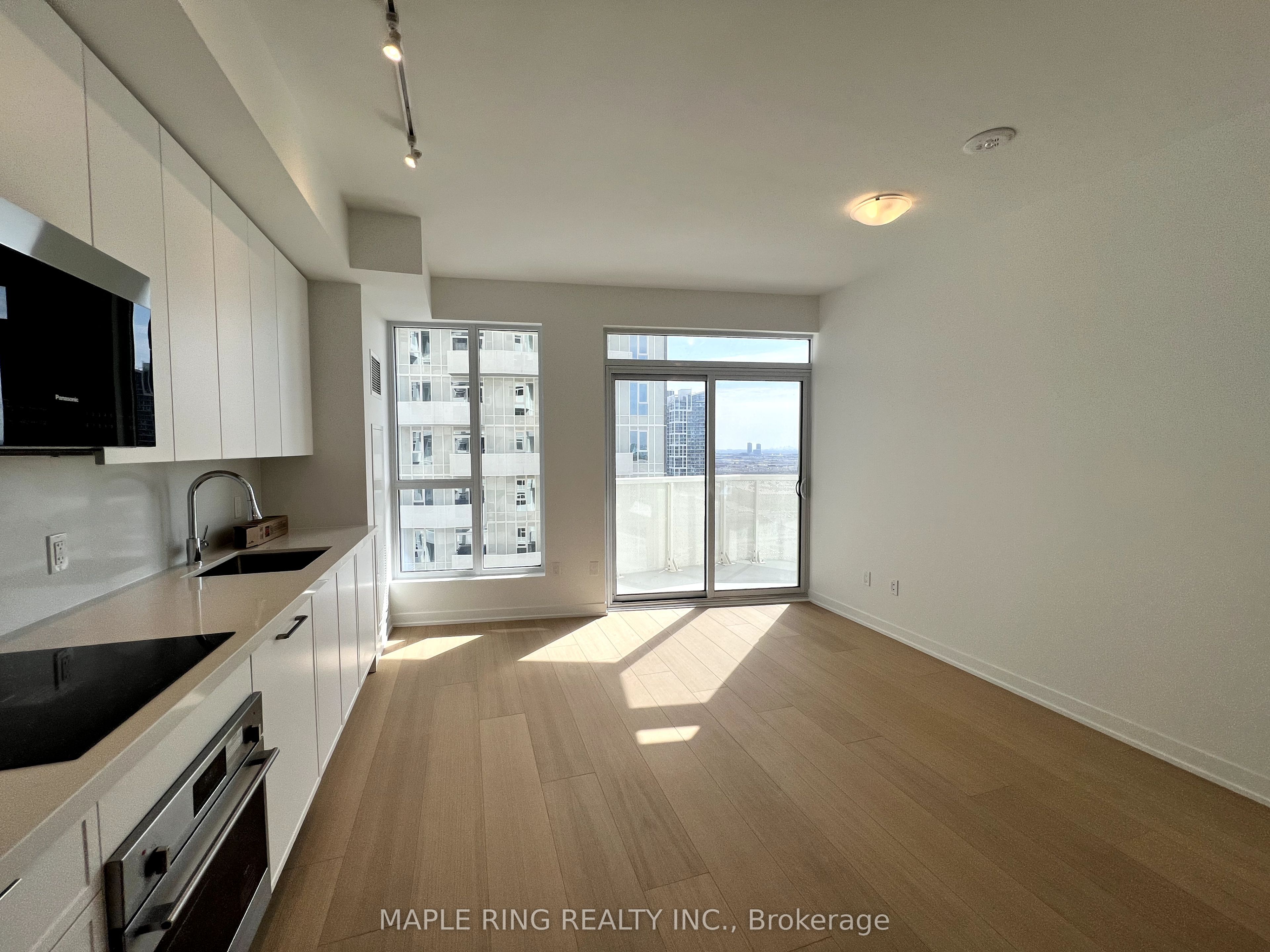498 Caldari Rd Property Photo