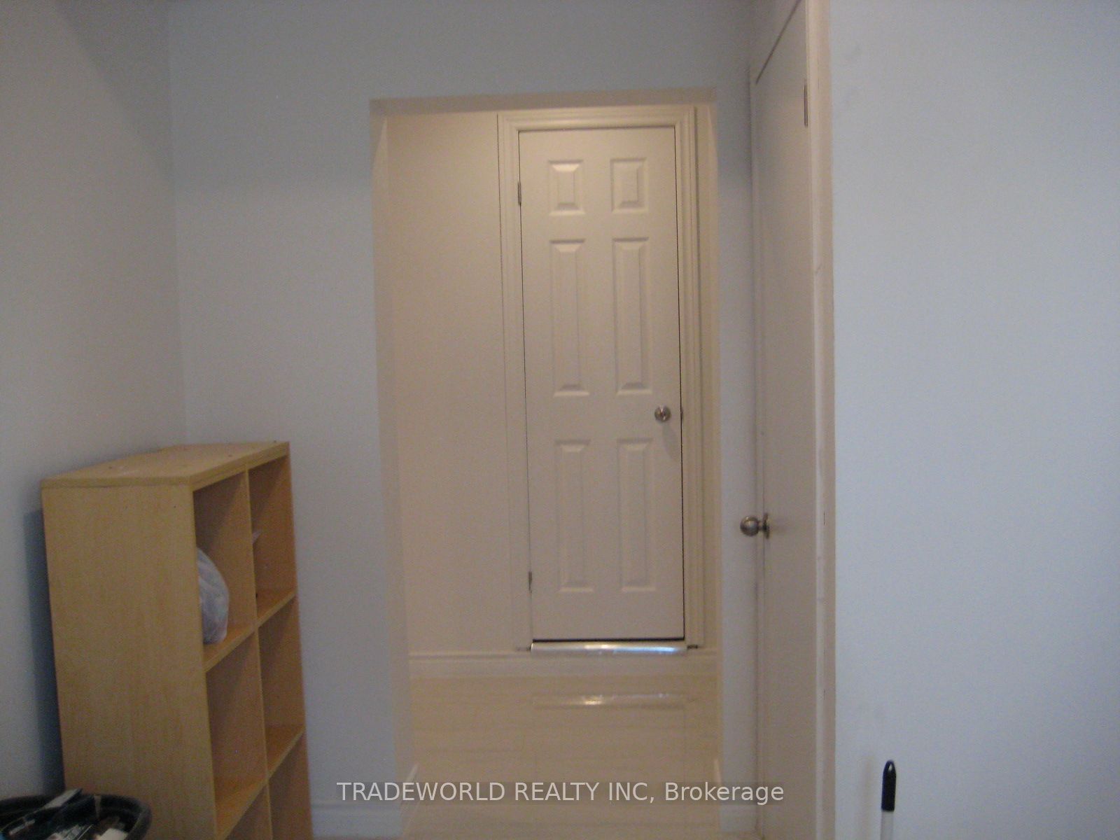 23497 Woodbine Avenue 2 Property Photo 12