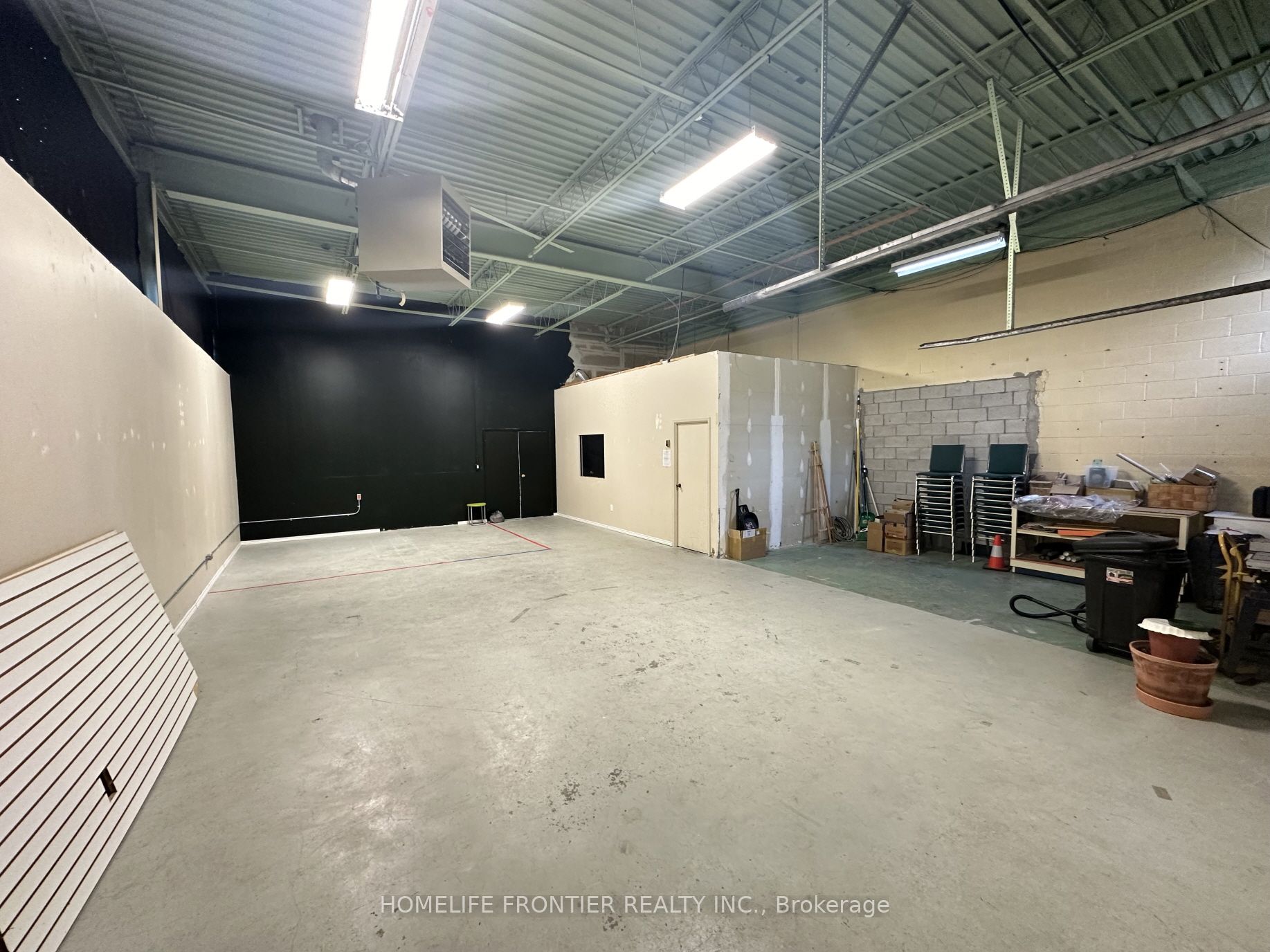 #2 - 67 Doncaster Avenue Property Photo 1