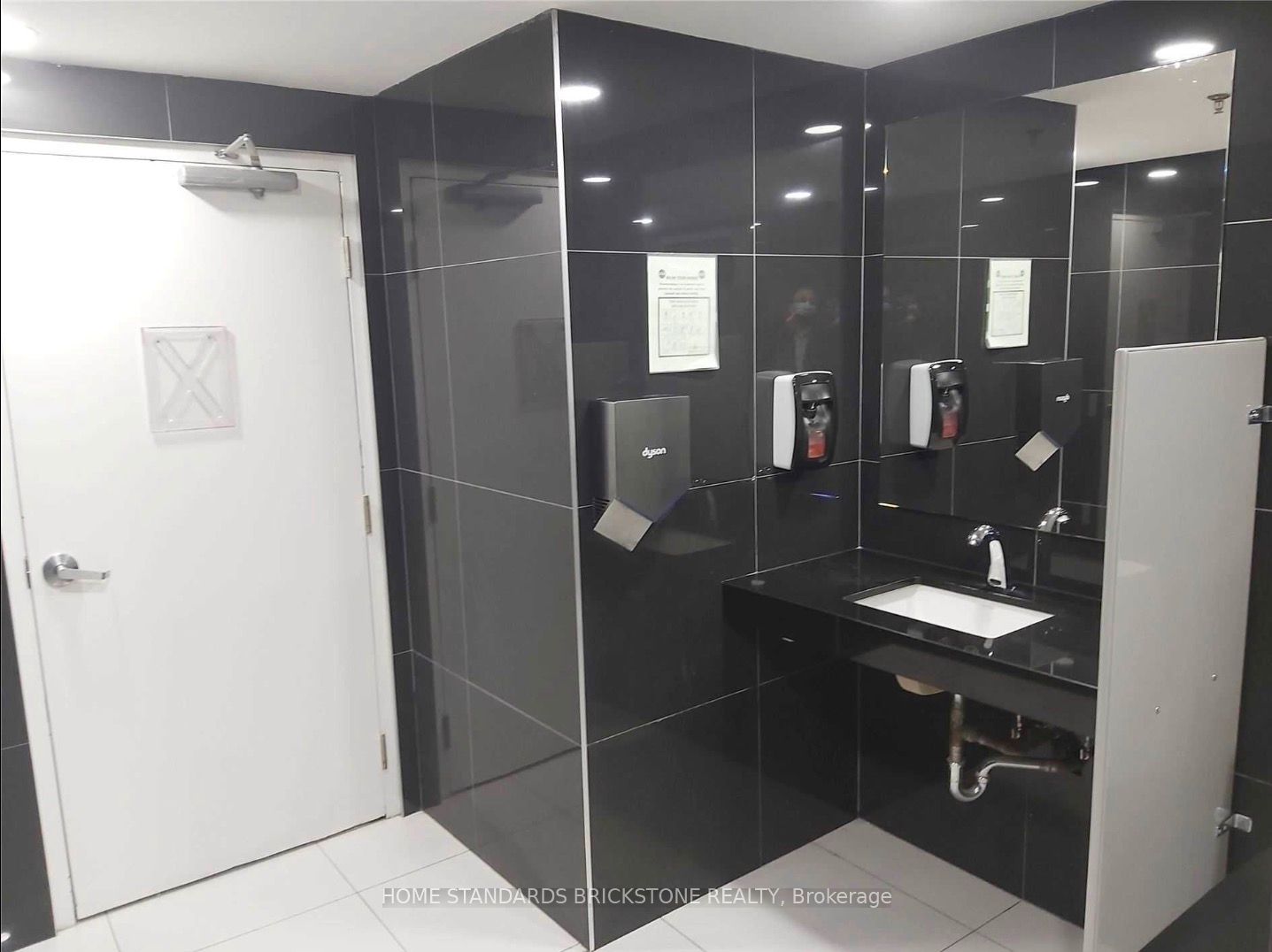 #38b - 7378 Yonge Street Property Photo 14