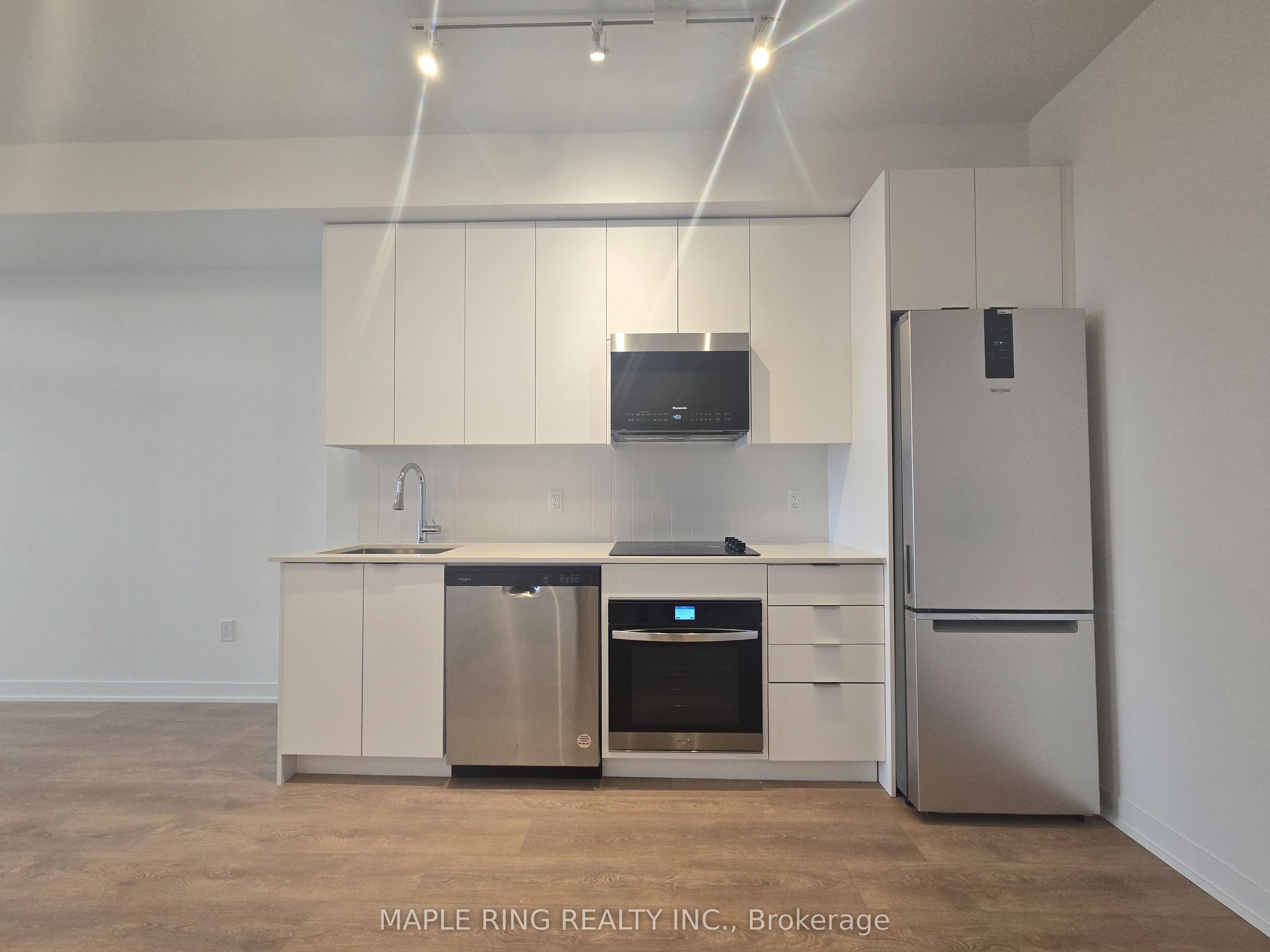 498 Caldari Rd Property Photo