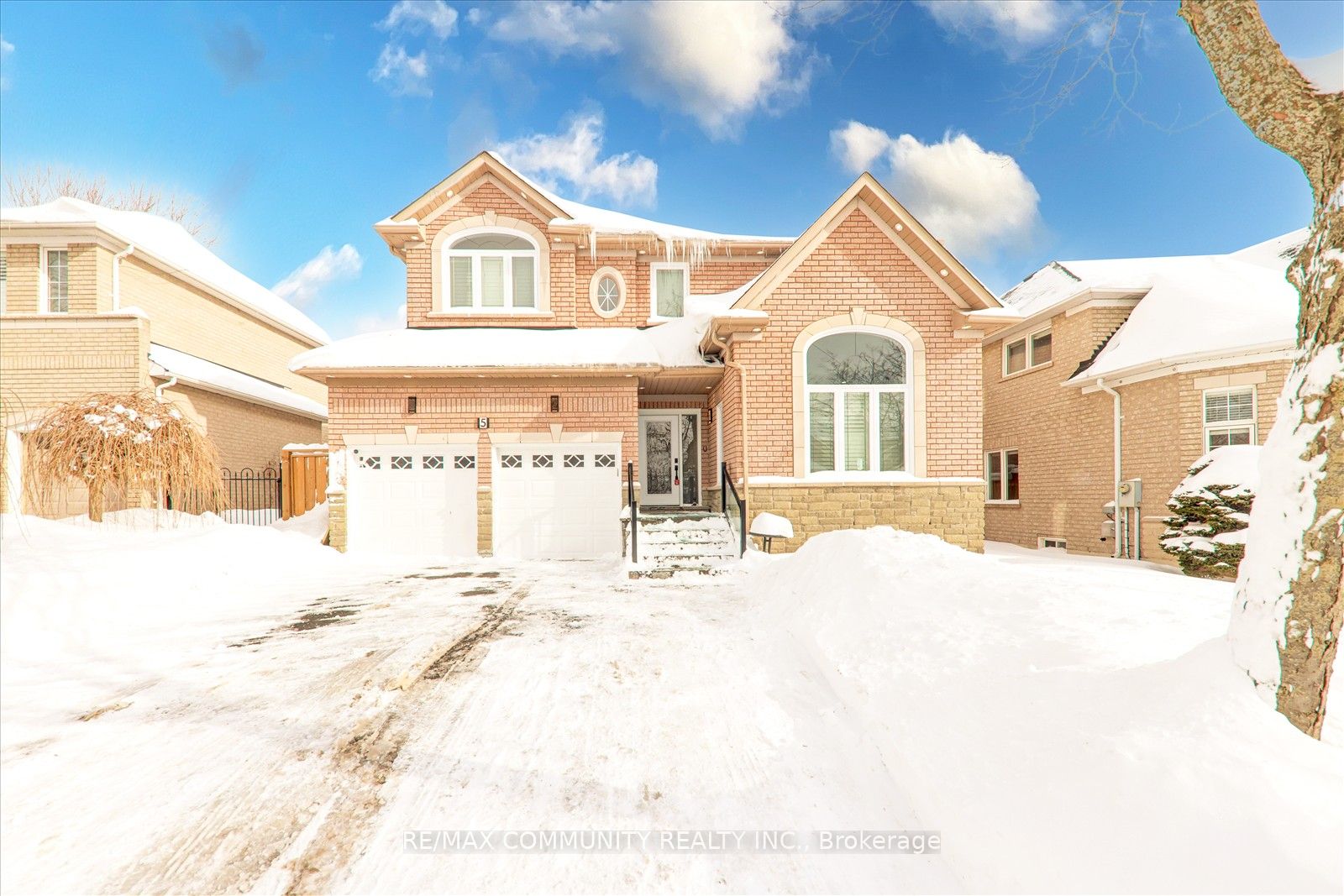 5 Sandcherry Avenue Property Photo 1