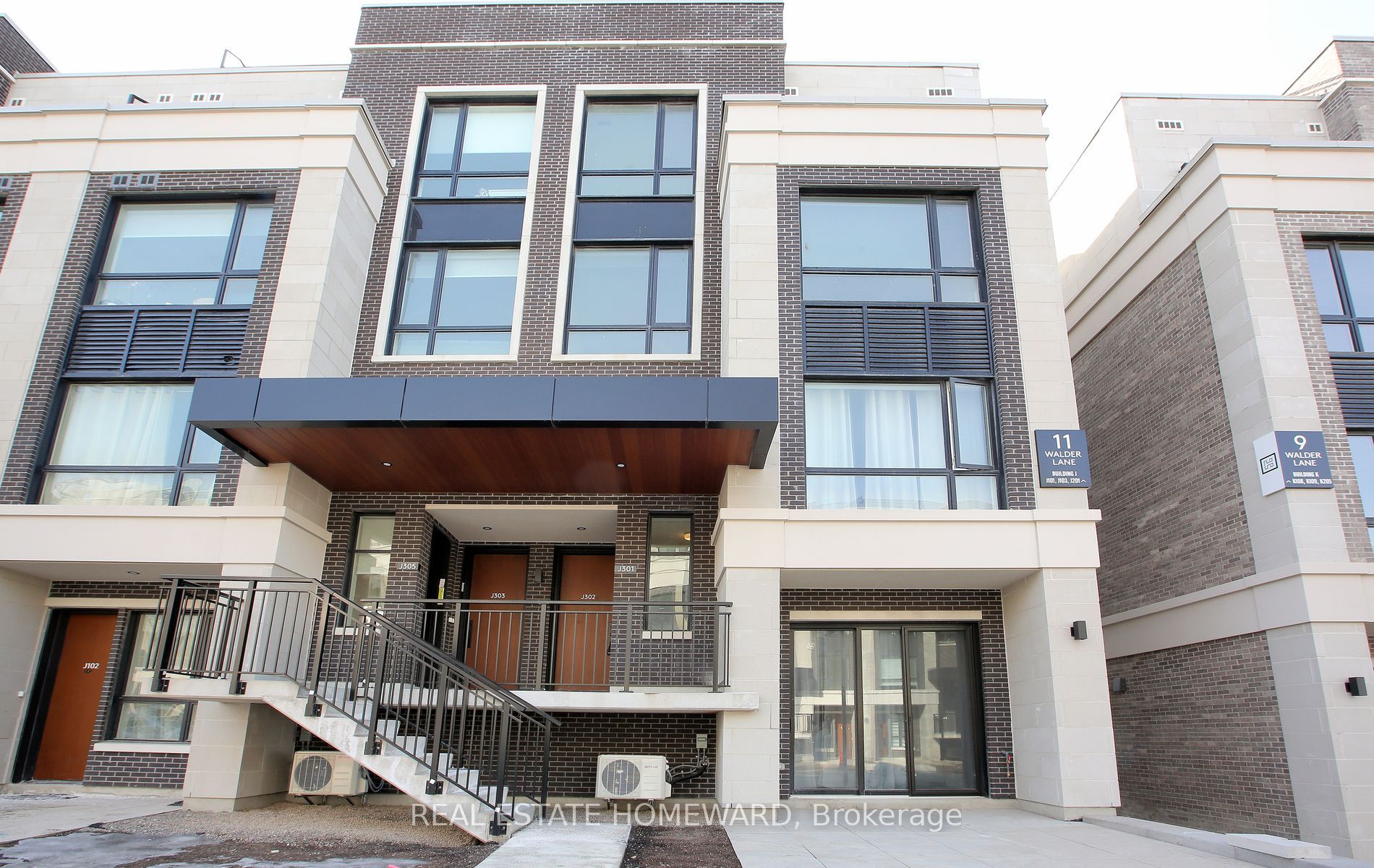 Richmond Hill Real Estate Listings Main Image
