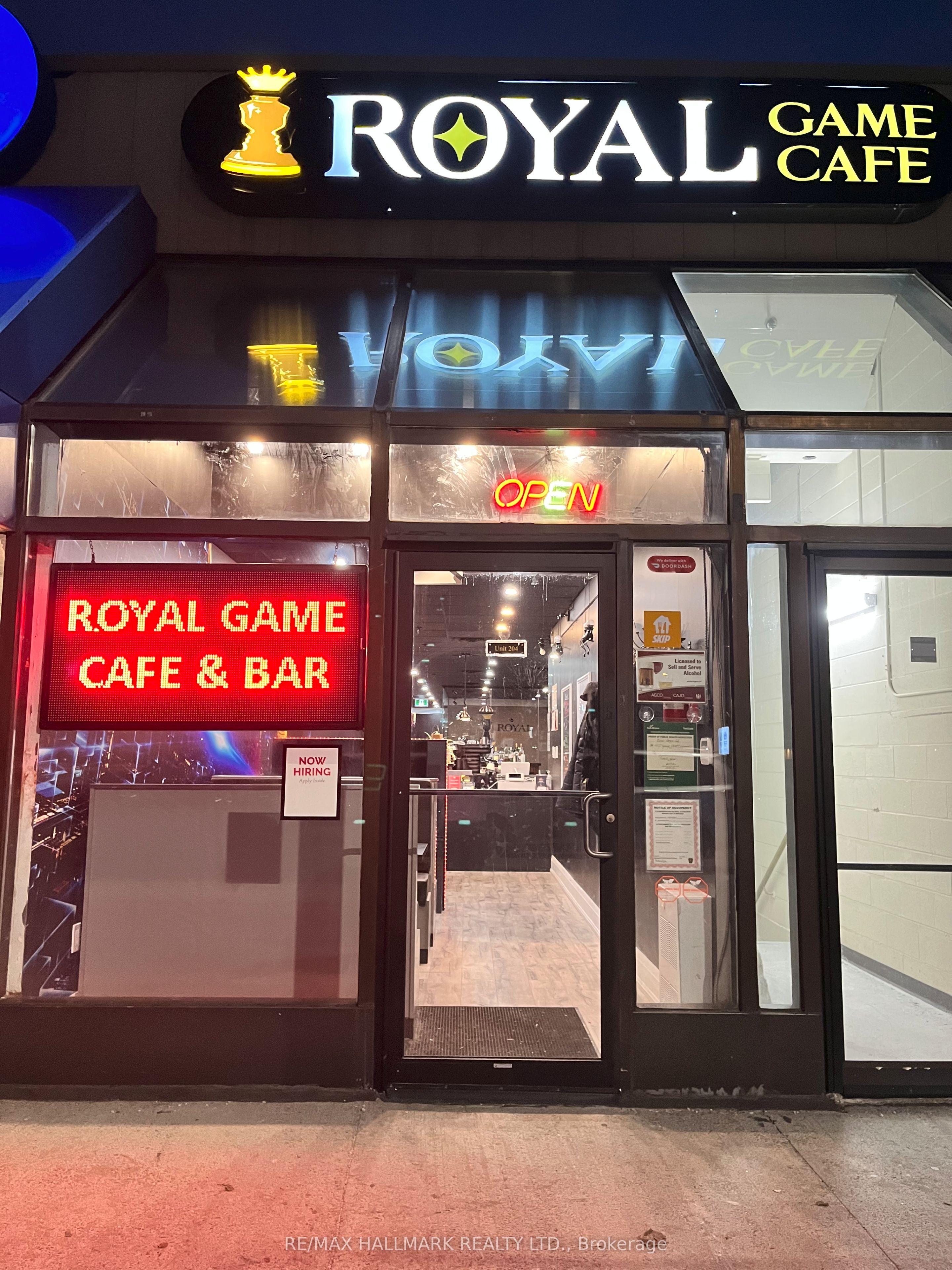 #204 - 9737 Yonge Street Property Photo 1