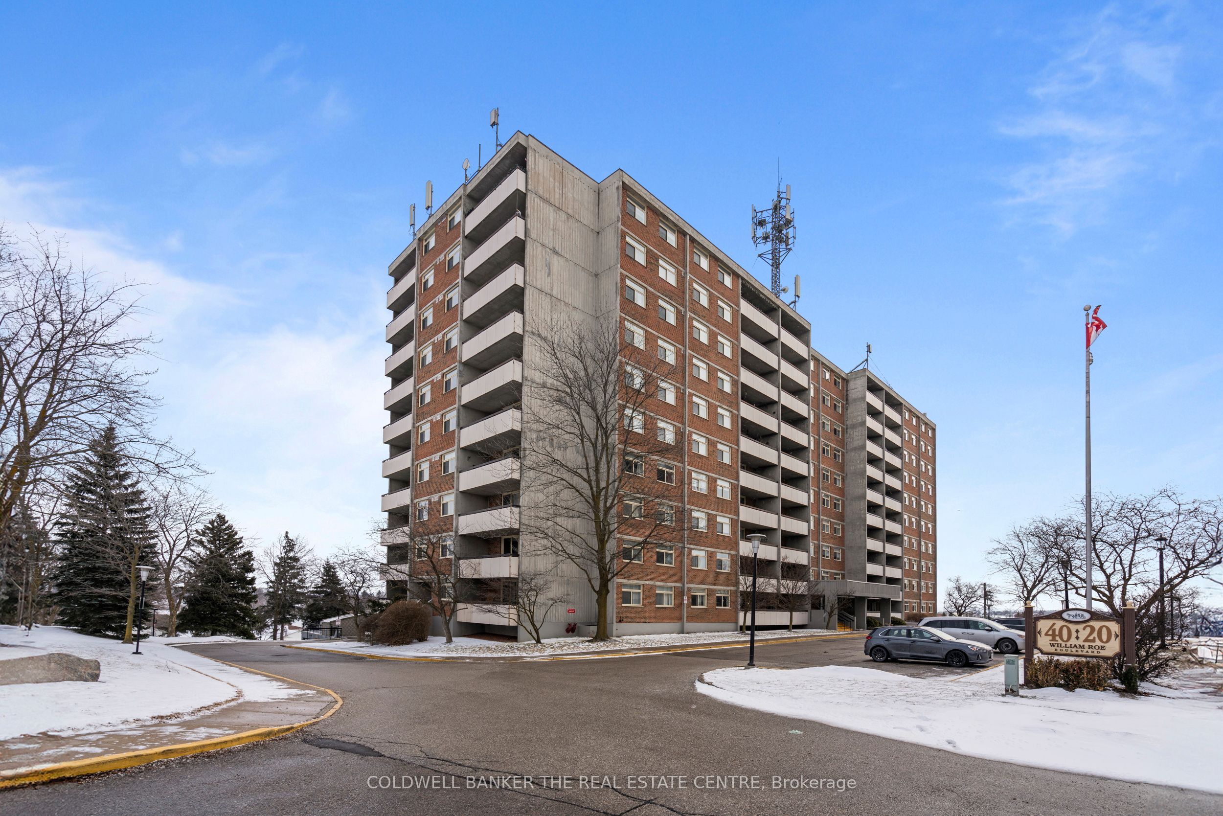 #606 - 40 William Roe Boulevard Property Photo 1
