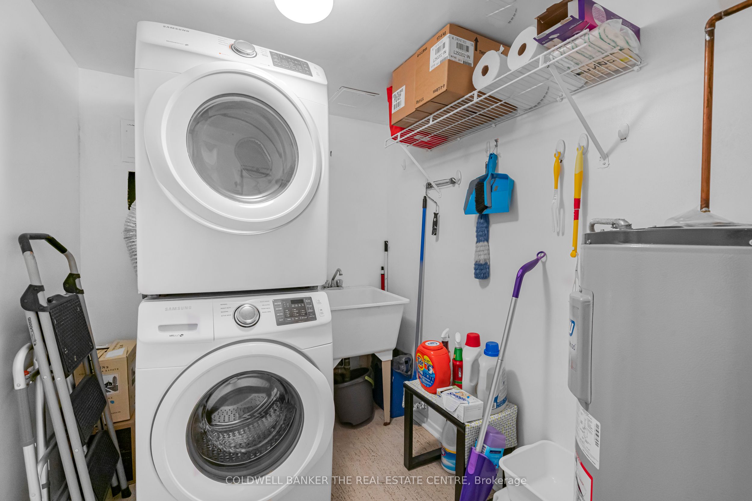 #606 - 40 William Roe Boulevard Property Photo 21