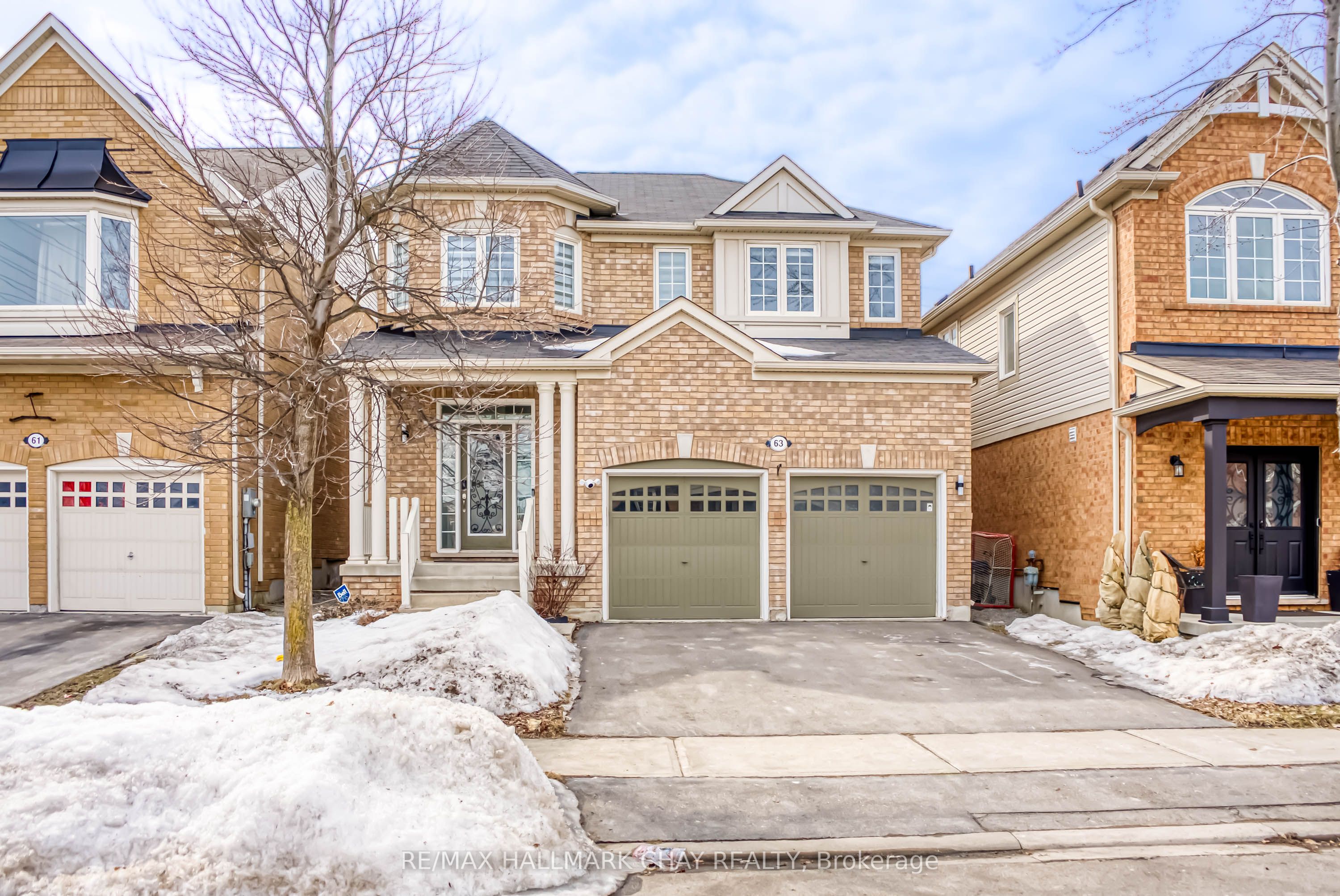 63 Ross Patrick Crescent Property Photo 1