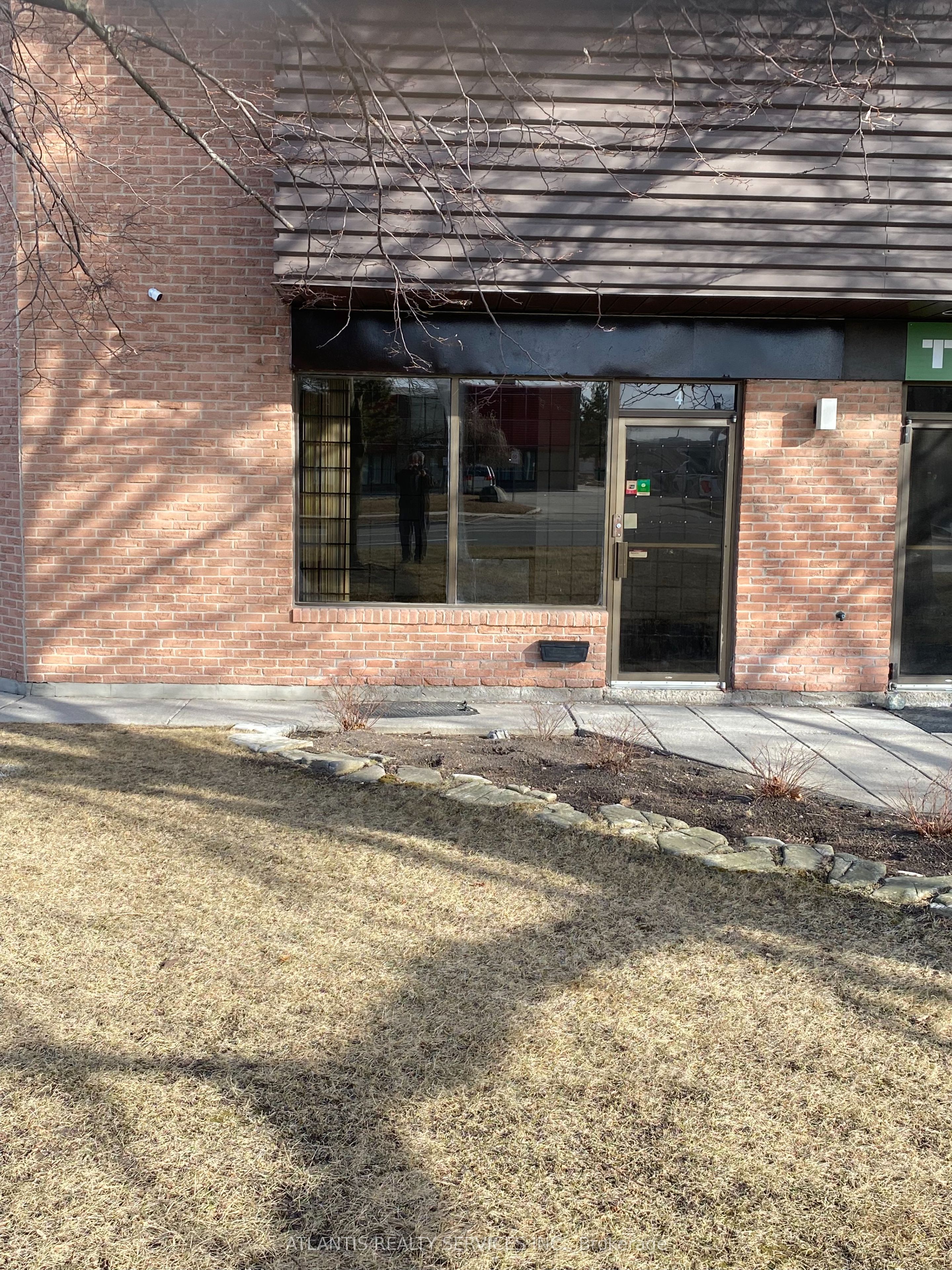 #4 - 920 Denison Street Property Photo 1