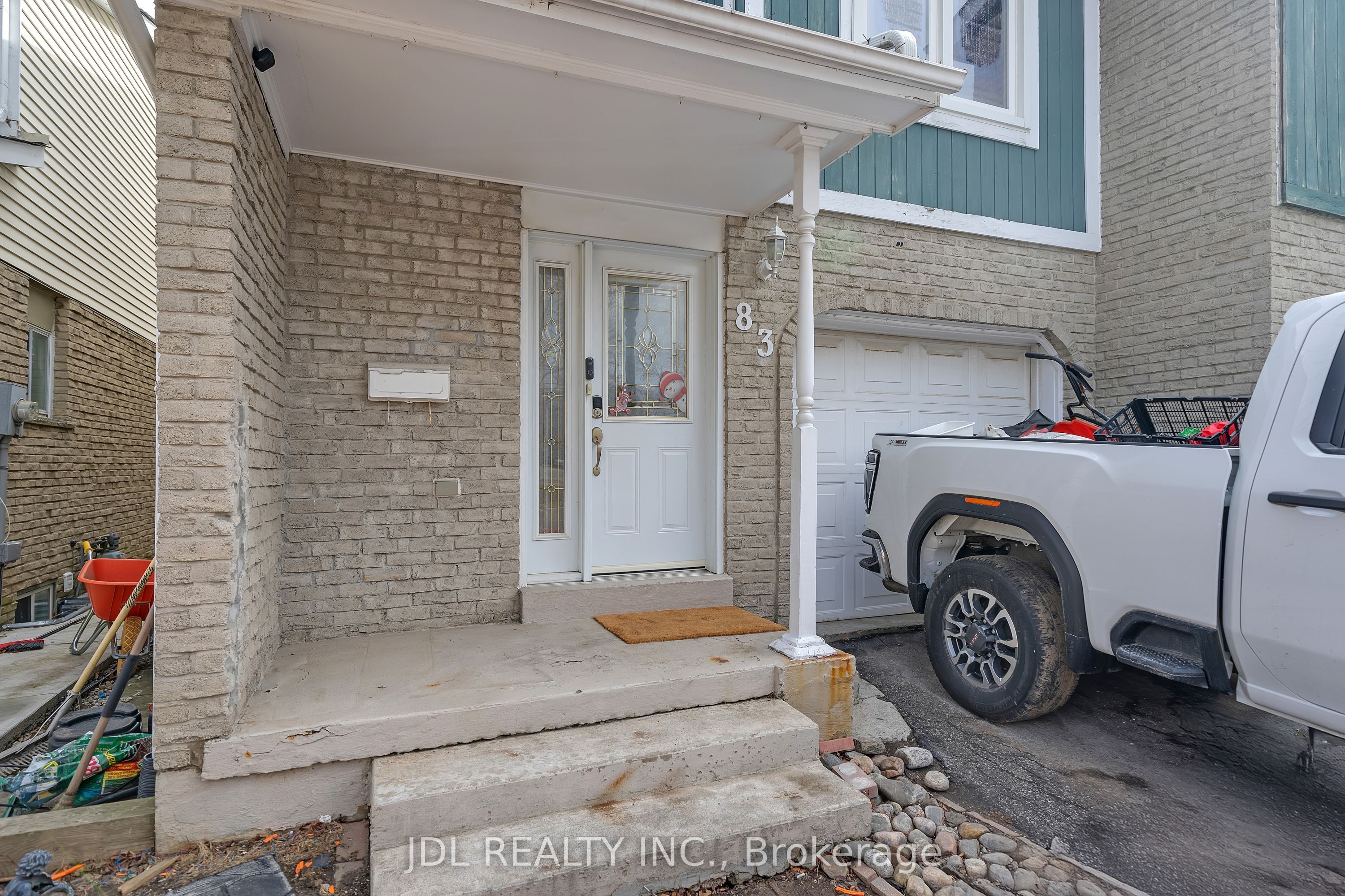 83 Reginald Crescent Property Photo 3