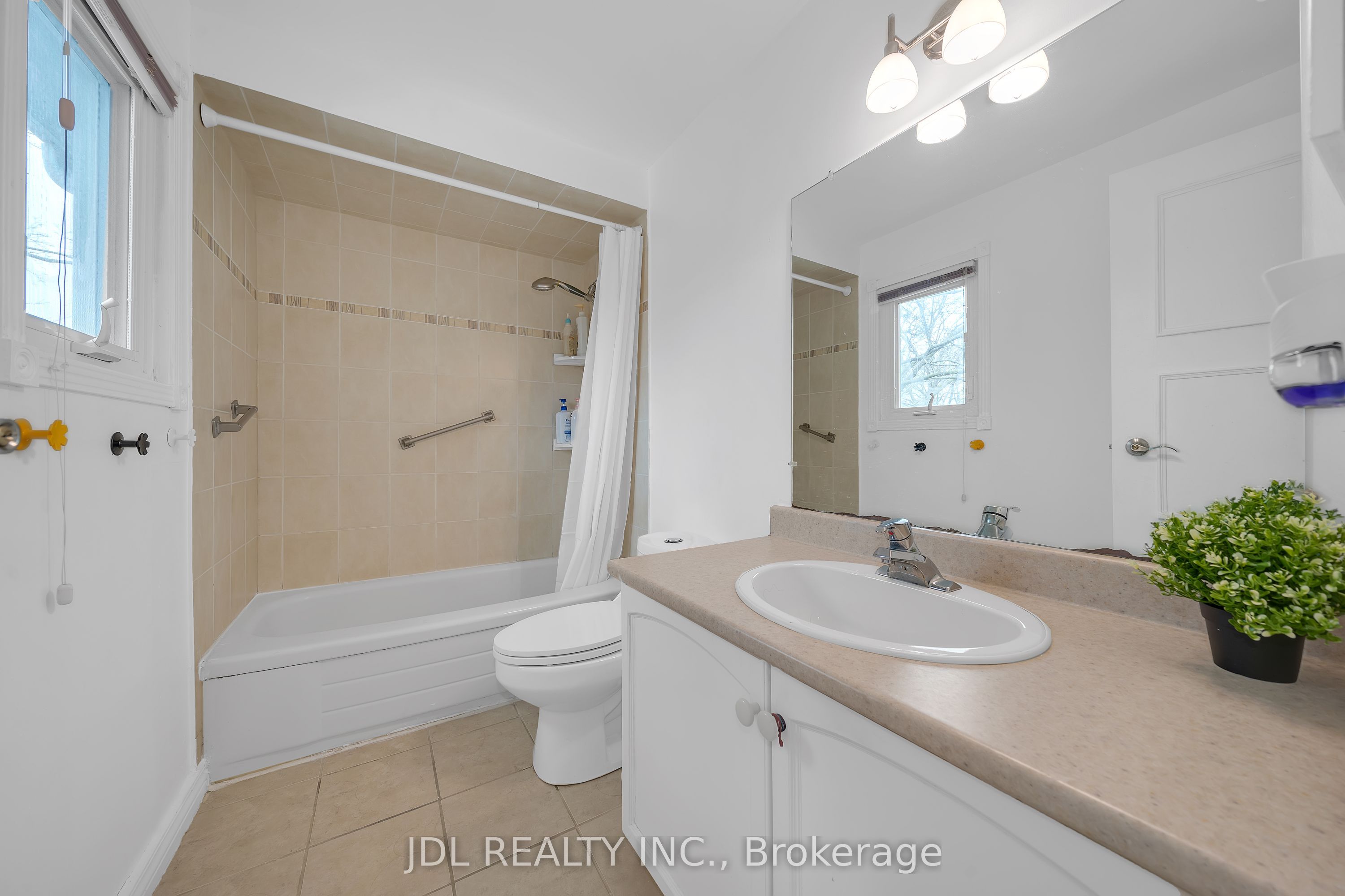 83 Reginald Crescent Property Photo 26