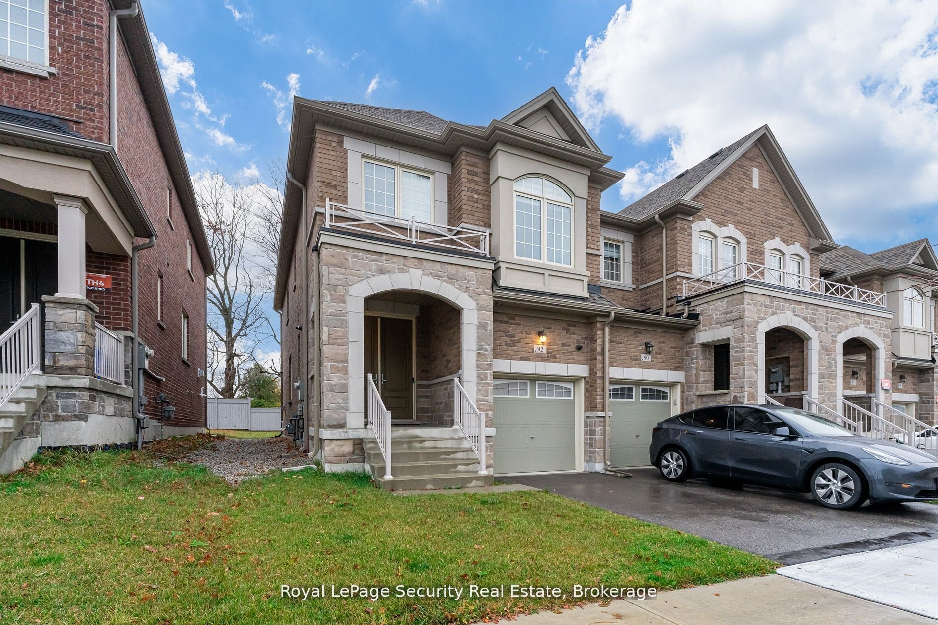 92 Drizzel Cres Property Photo