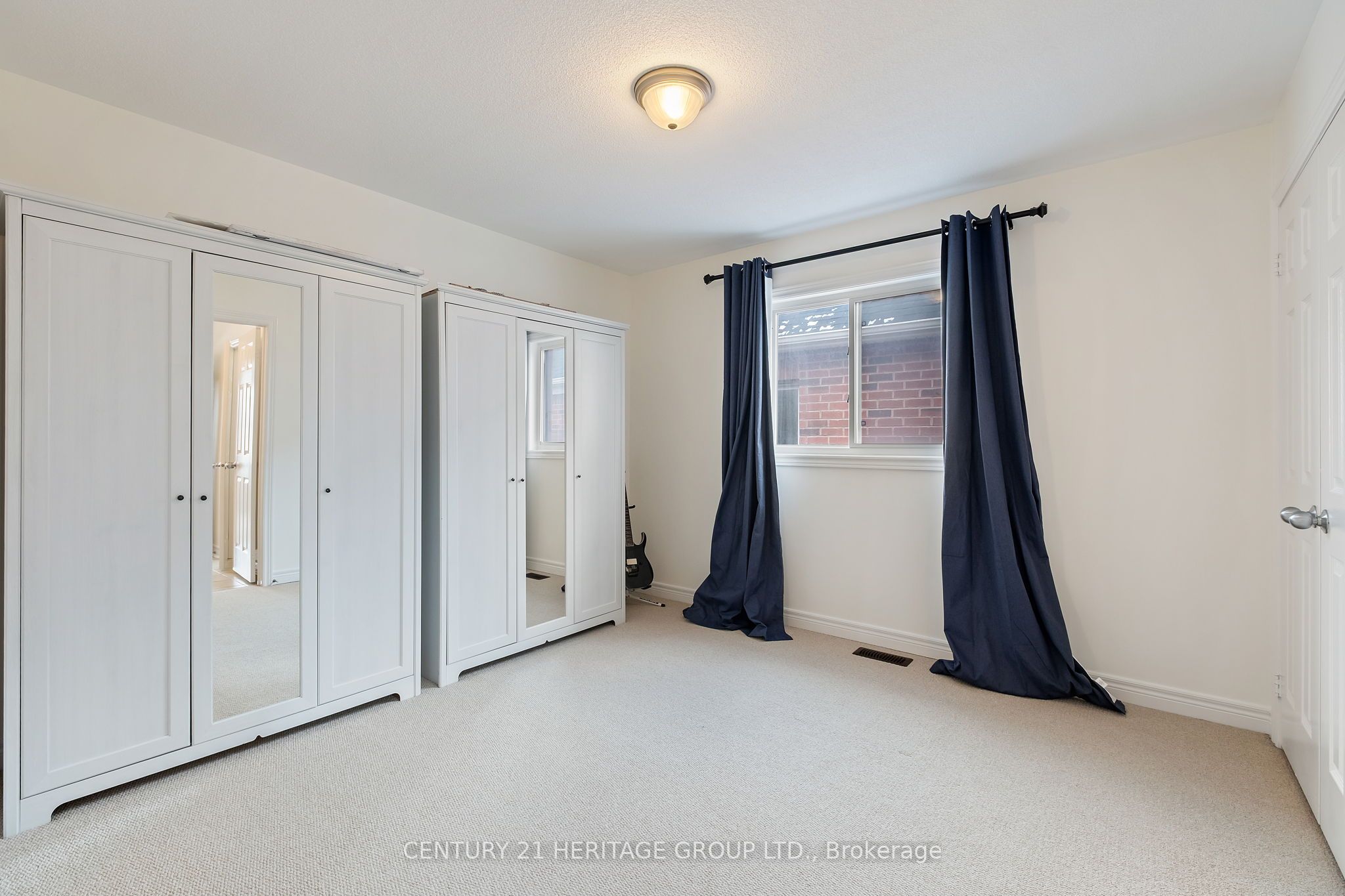 223 Armstrong Crescent Property Photo 27