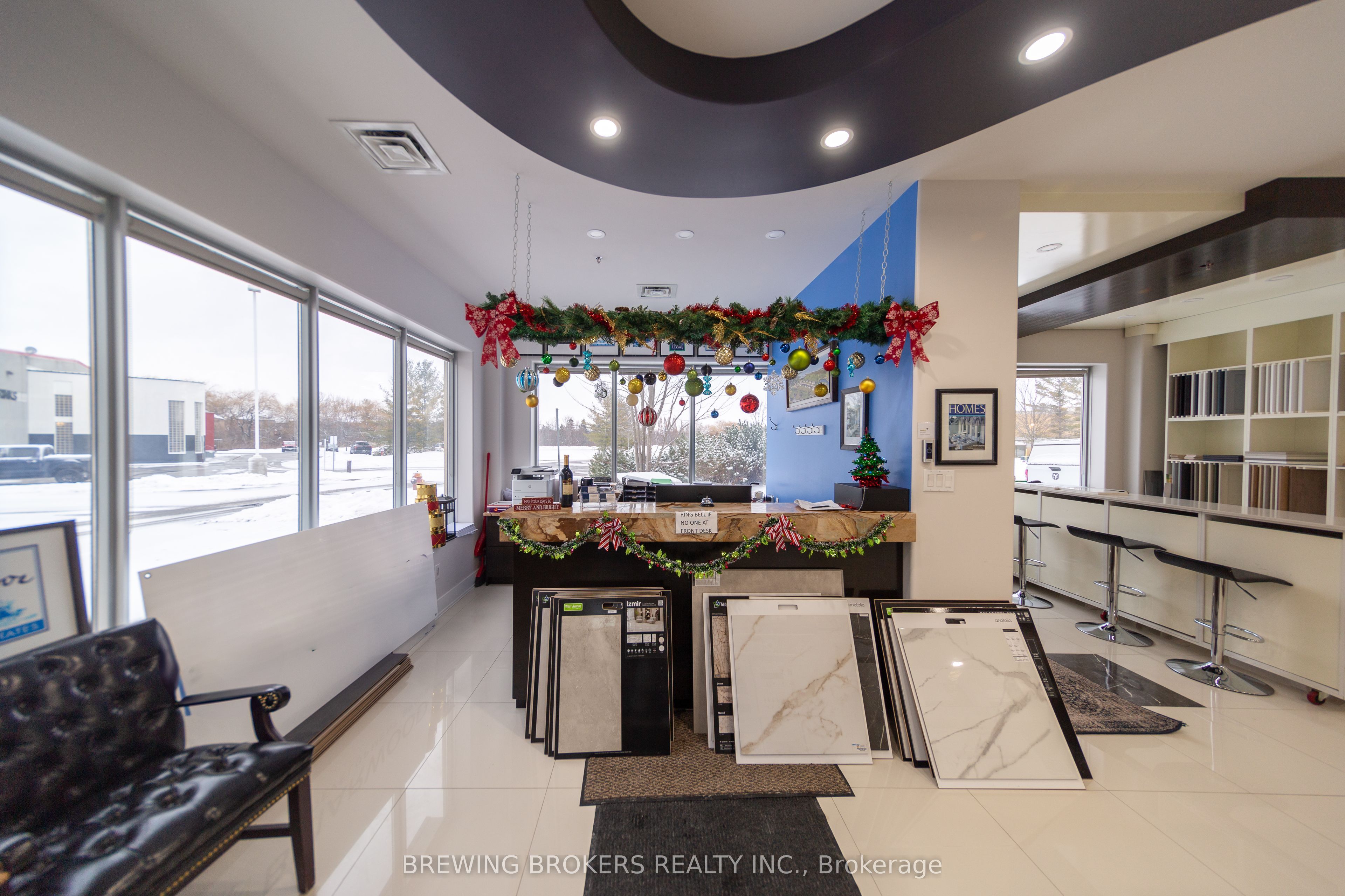 #14 - 636 Edward Avenue Property Photo 5