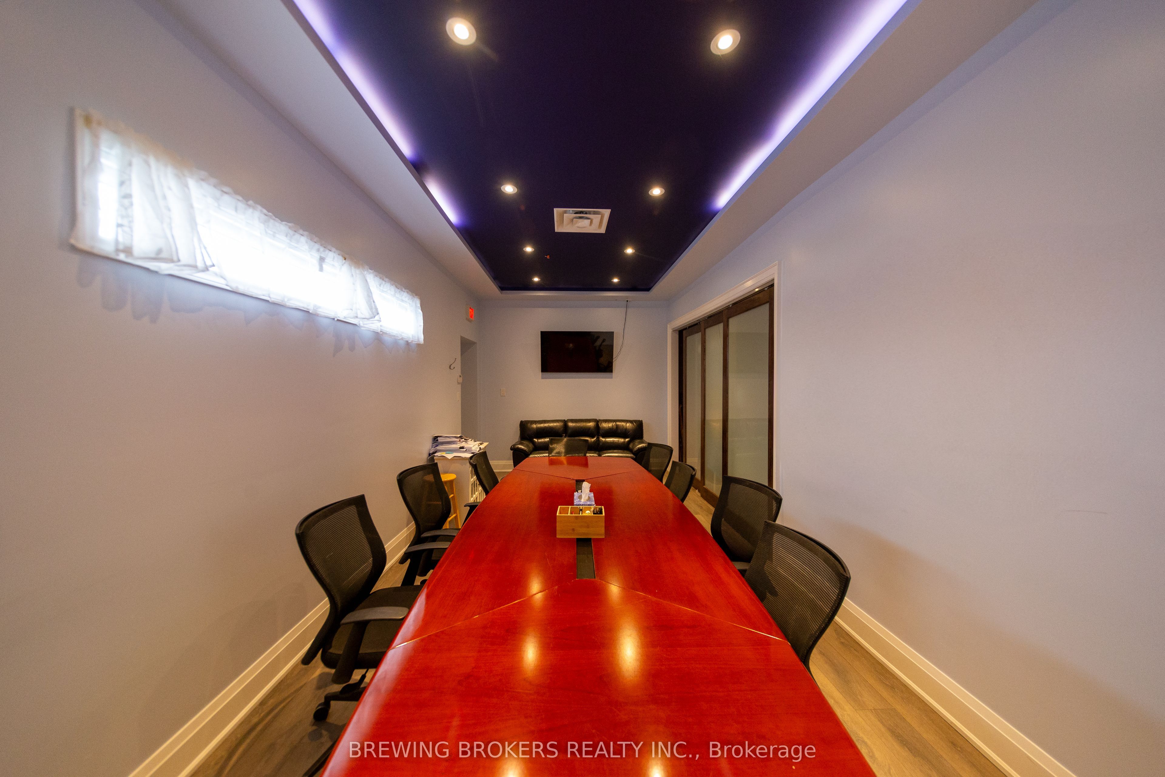 #14 - 636 Edward Avenue Property Photo 17