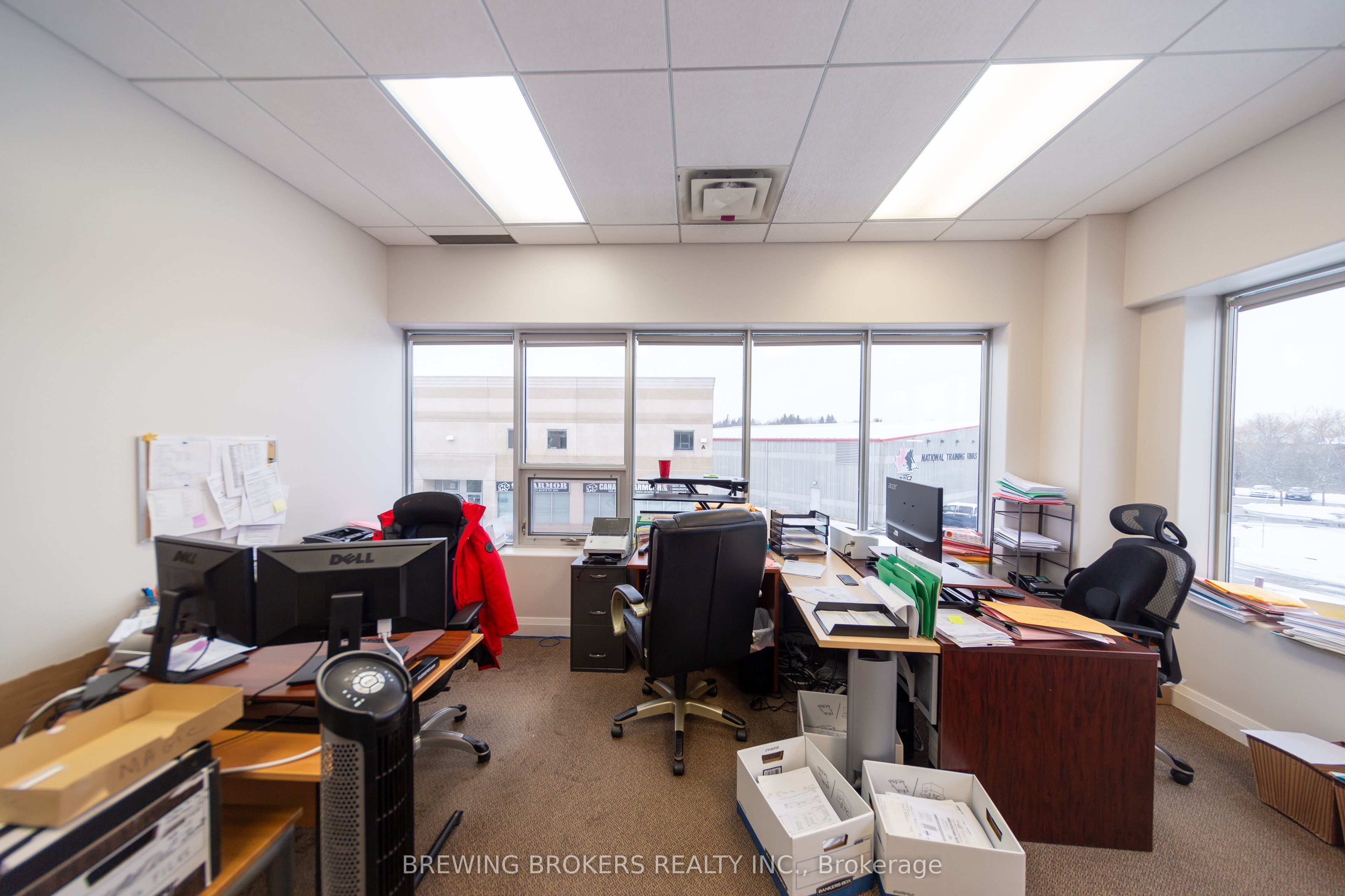#14 - 636 Edward Avenue Property Photo 23