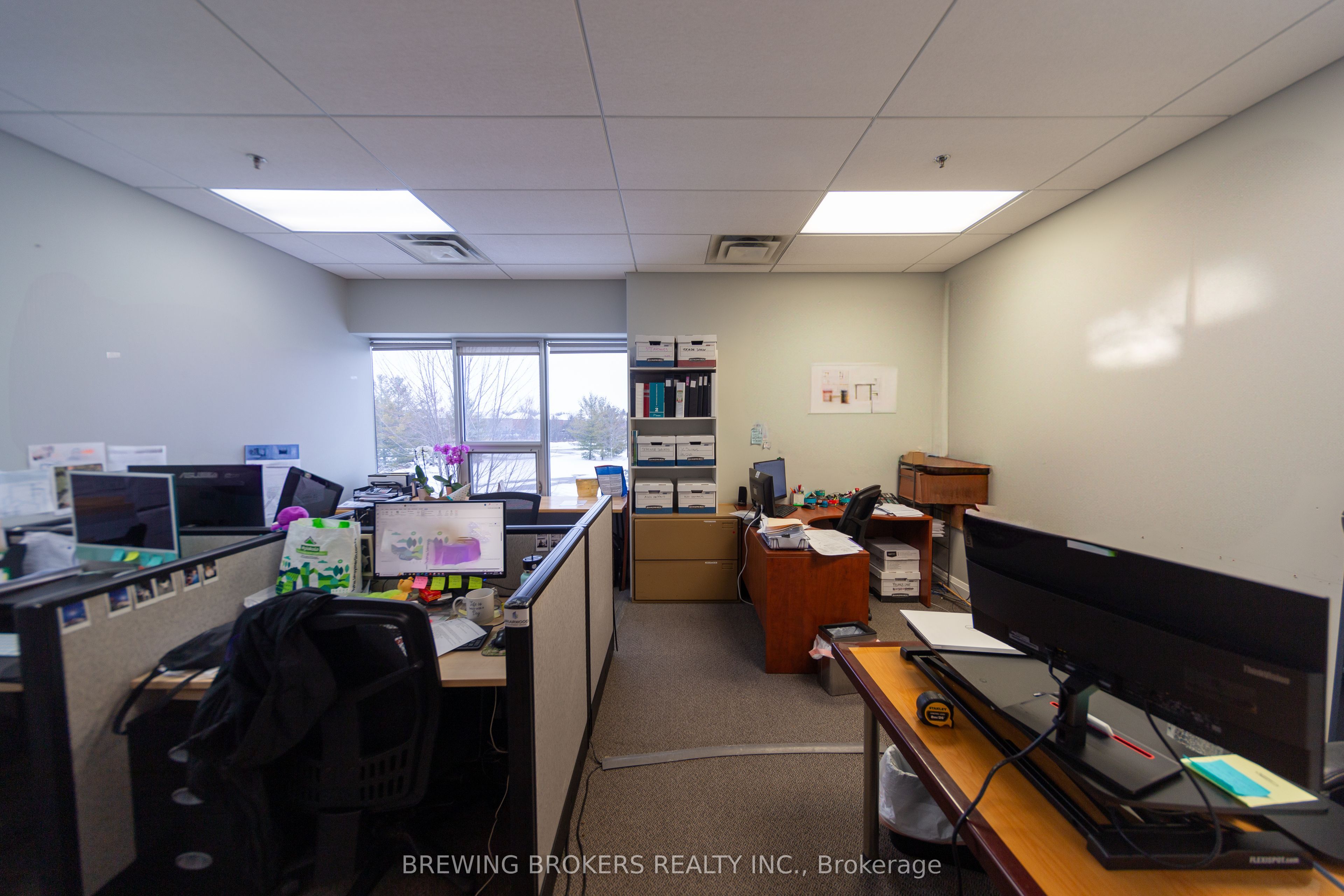 #14 - 636 Edward Avenue Property Photo 26