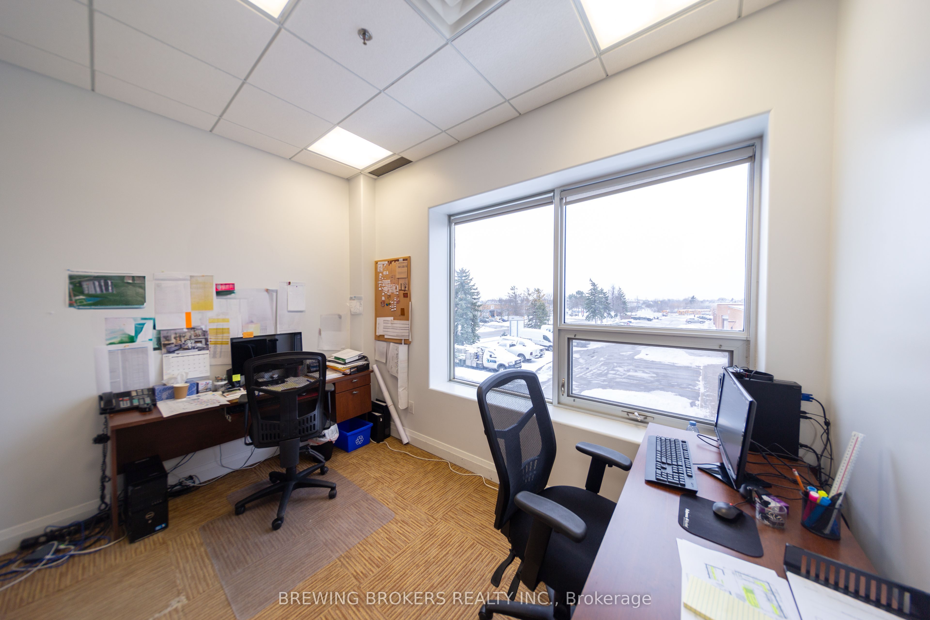 #14 - 636 Edward Avenue Property Photo 32