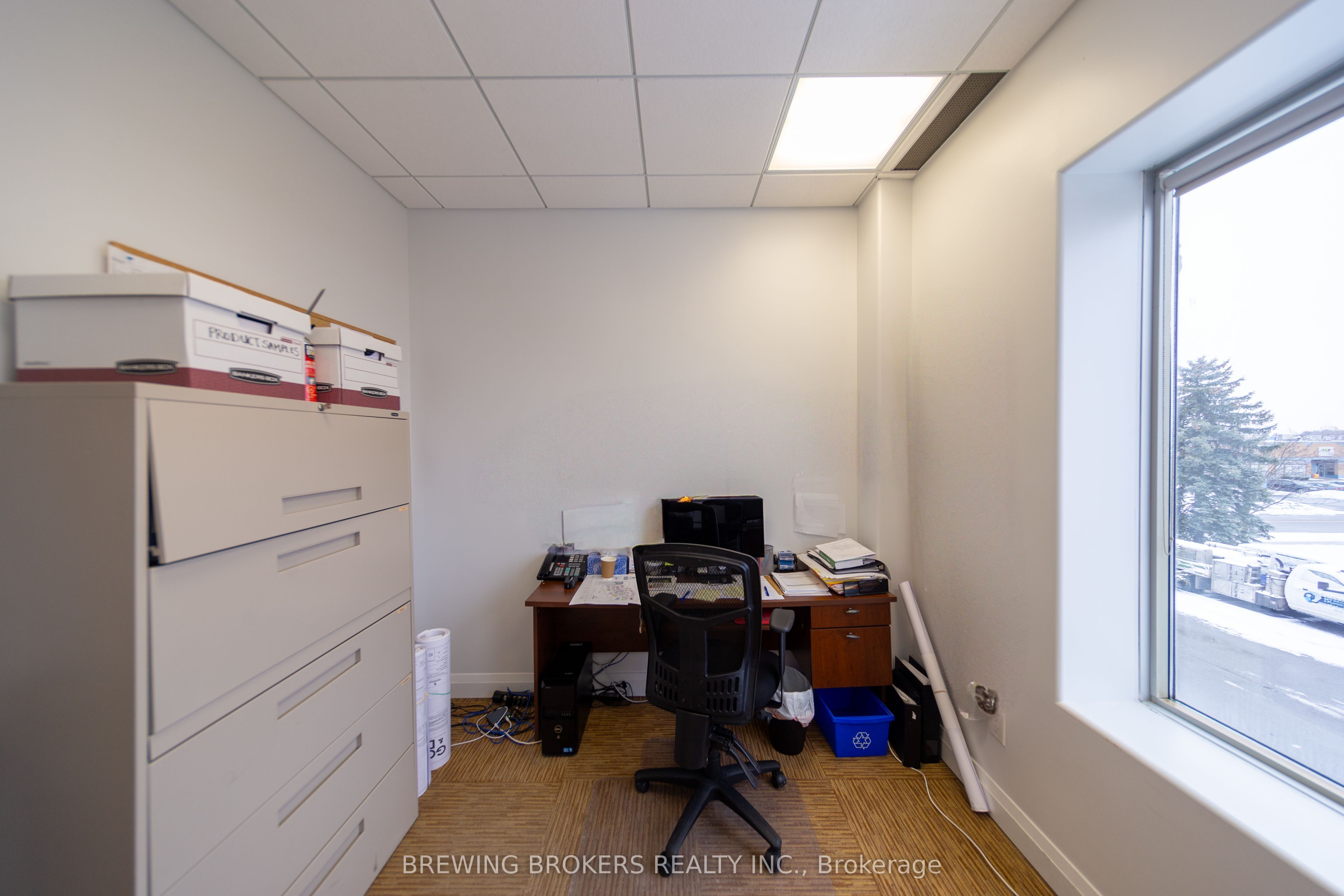 #14 - 636 Edward Avenue Property Photo 33