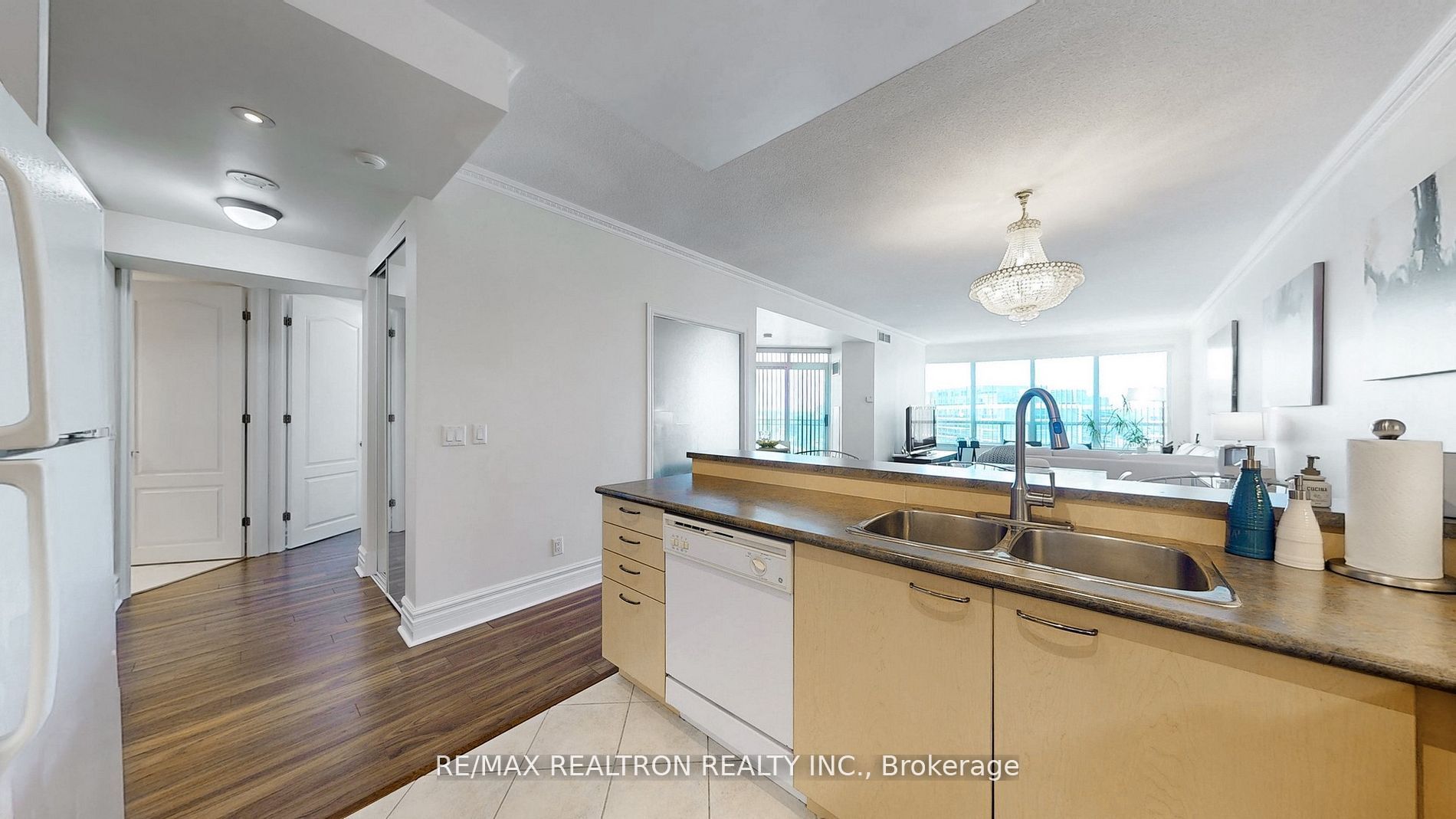 48 Suncrest Boulevard W Lph #6 Property Photo 14