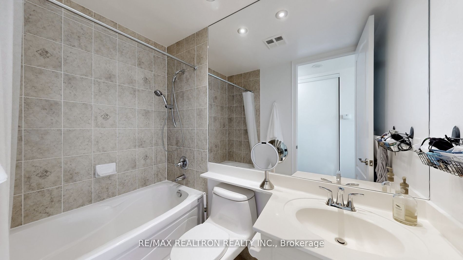 48 Suncrest Boulevard W Lph #6 Property Photo 17