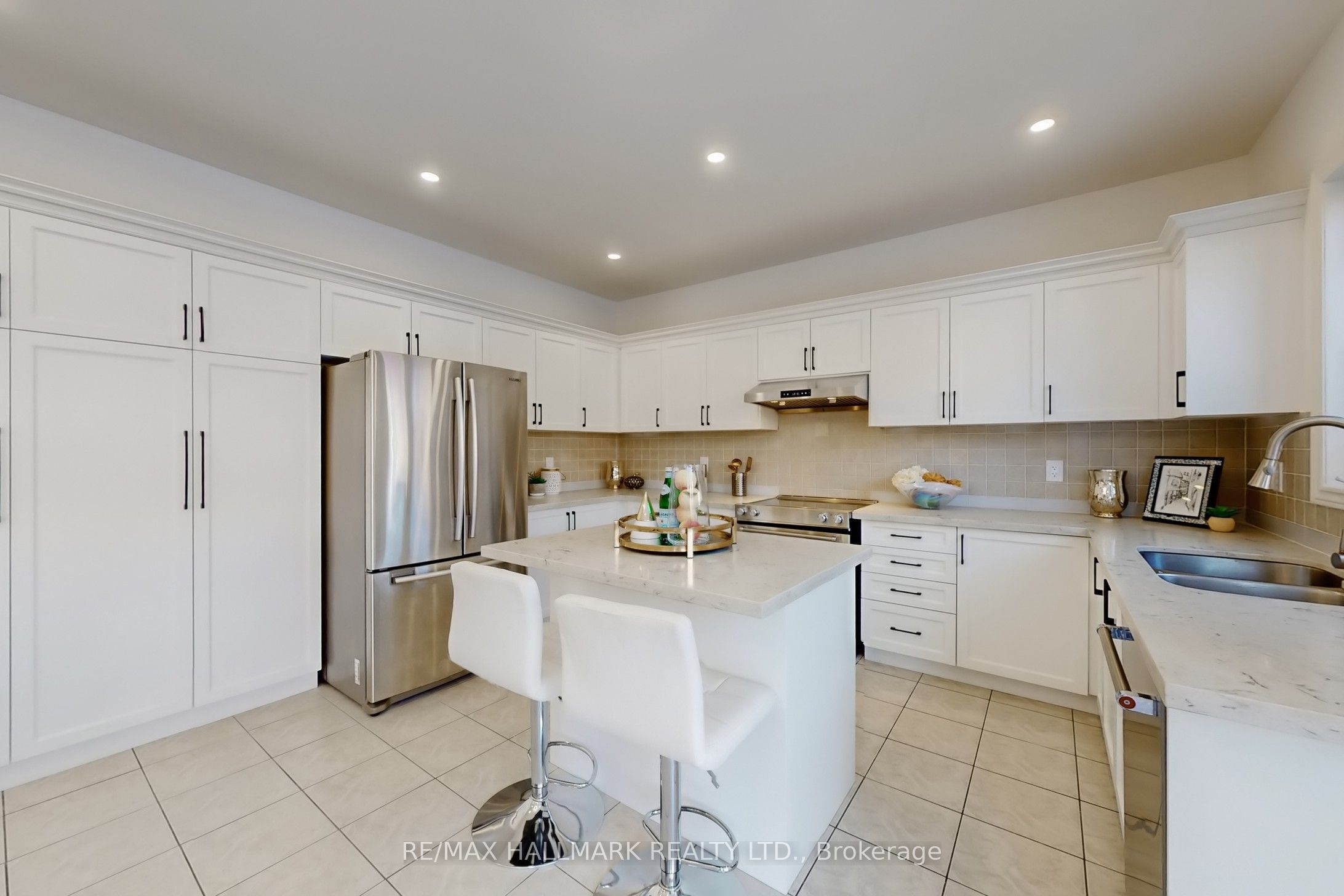 18 Coakwell Drive Property Photo 17
