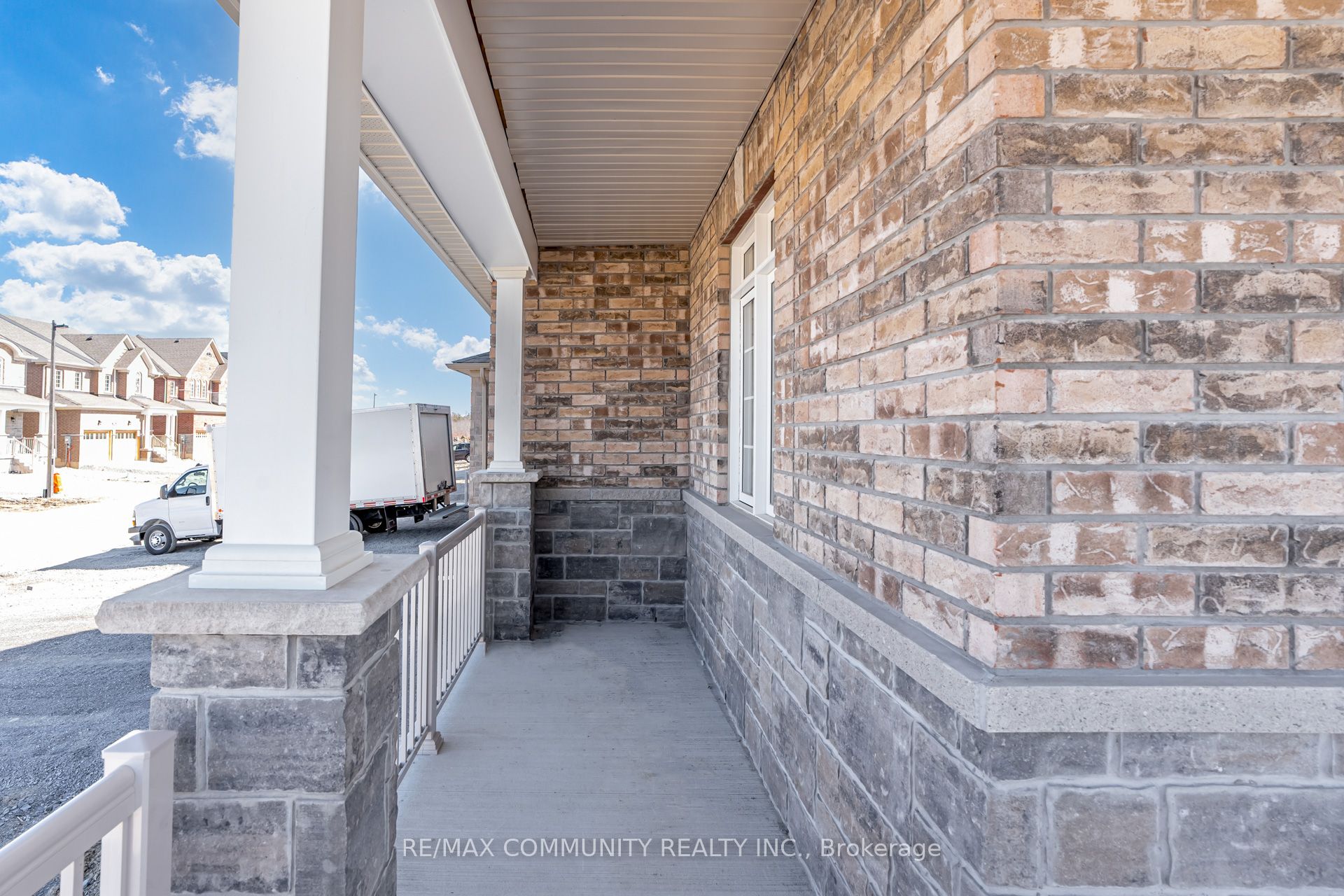 1 Jeanne Pynn Avenue Property Photo 4