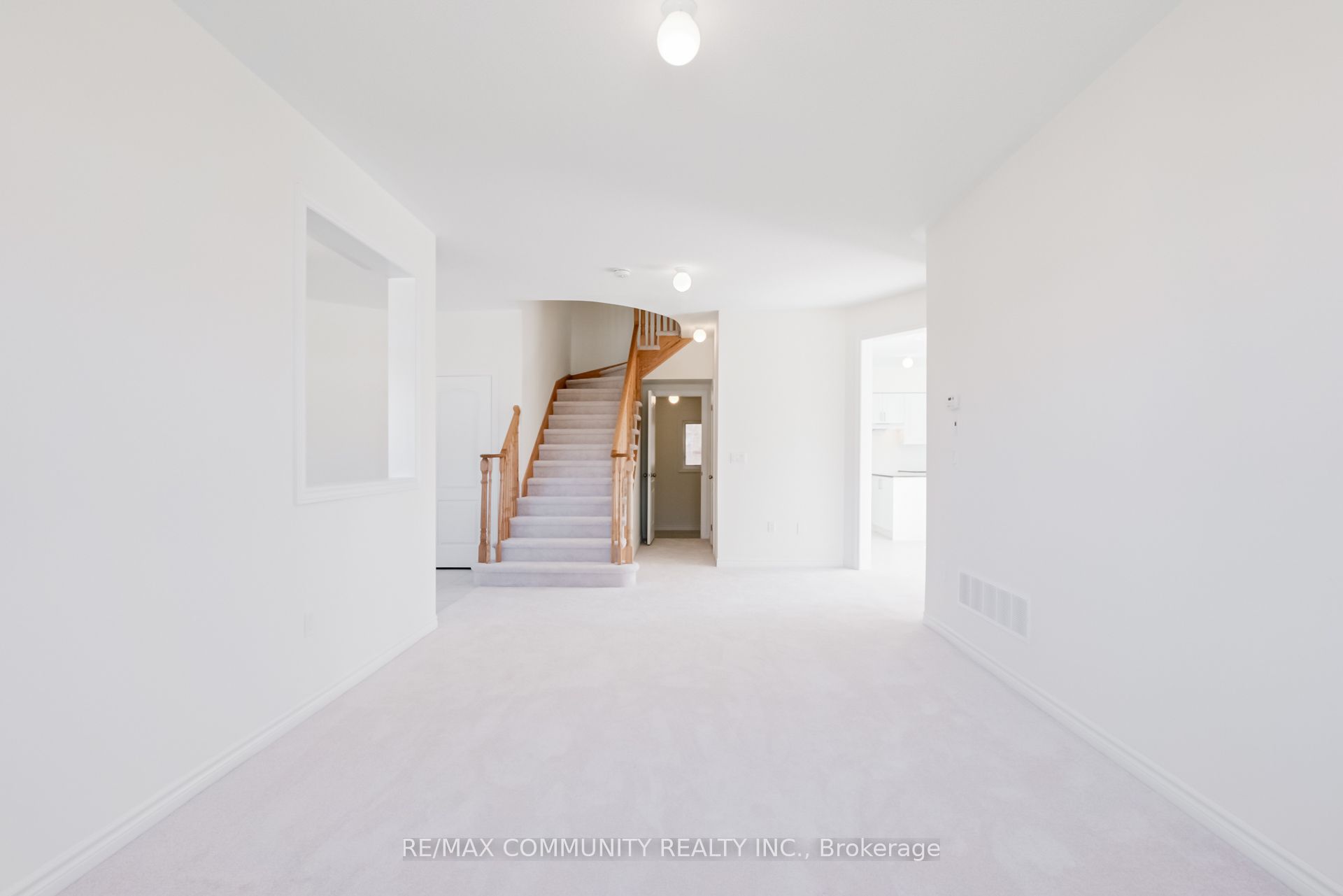 1 Jeanne Pynn Avenue Property Photo 15