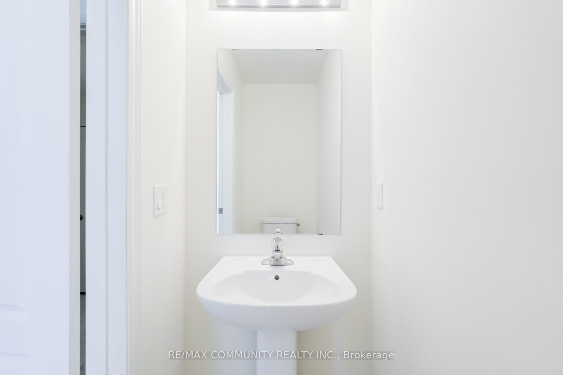 1 Jeanne Pynn Avenue Property Photo 22