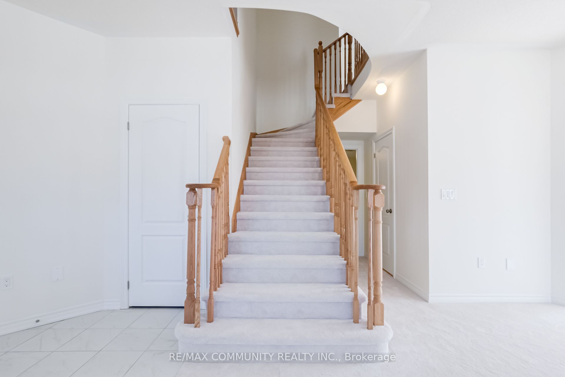 1 Jeanne Pynn Avenue Property Photo 25