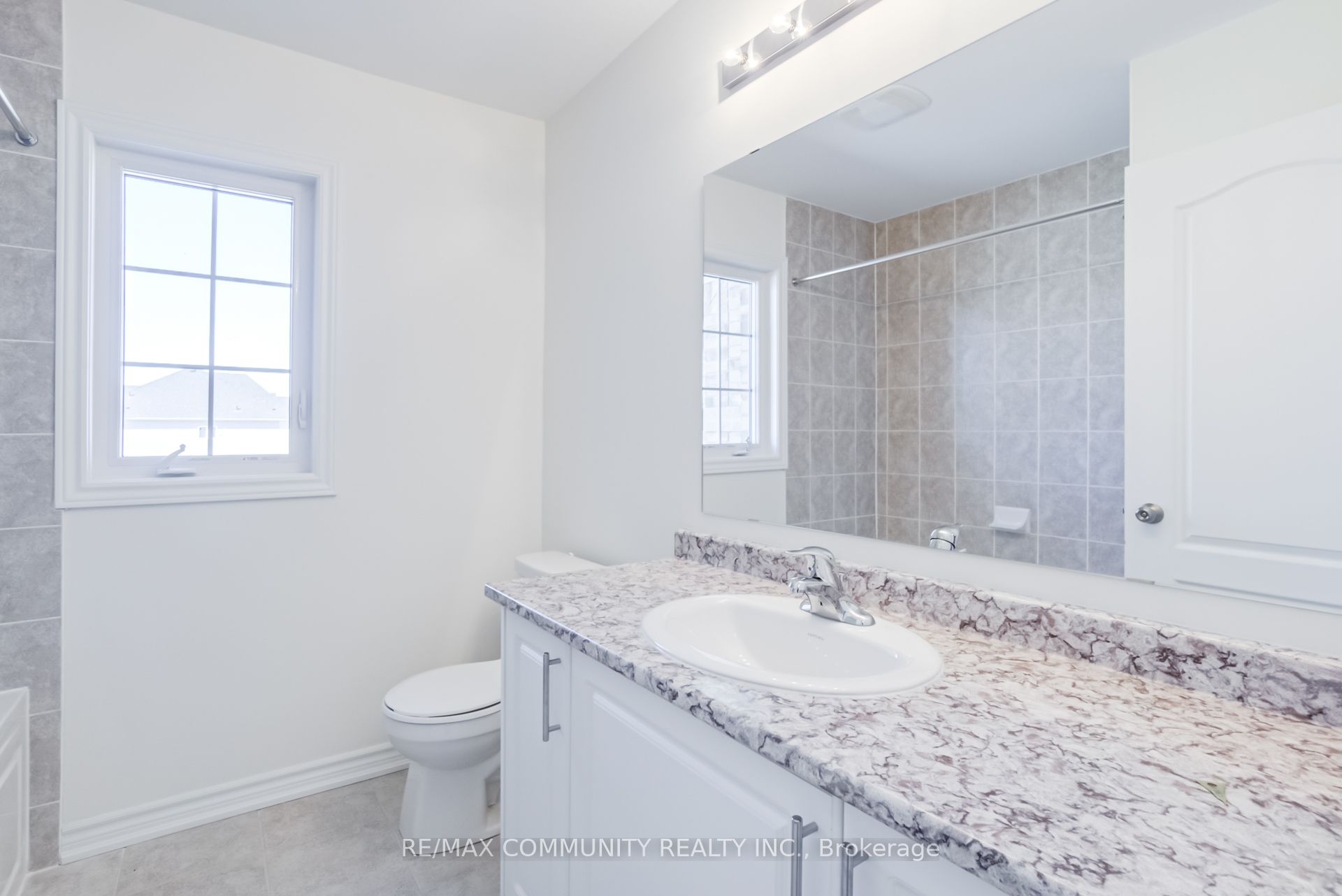 1 Jeanne Pynn Avenue Property Photo 44