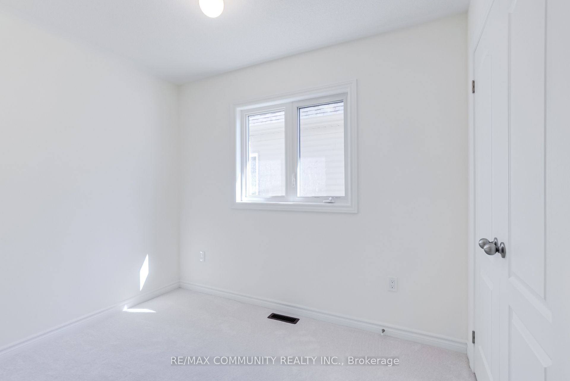 1 Jeanne Pynn Avenue Property Photo 46