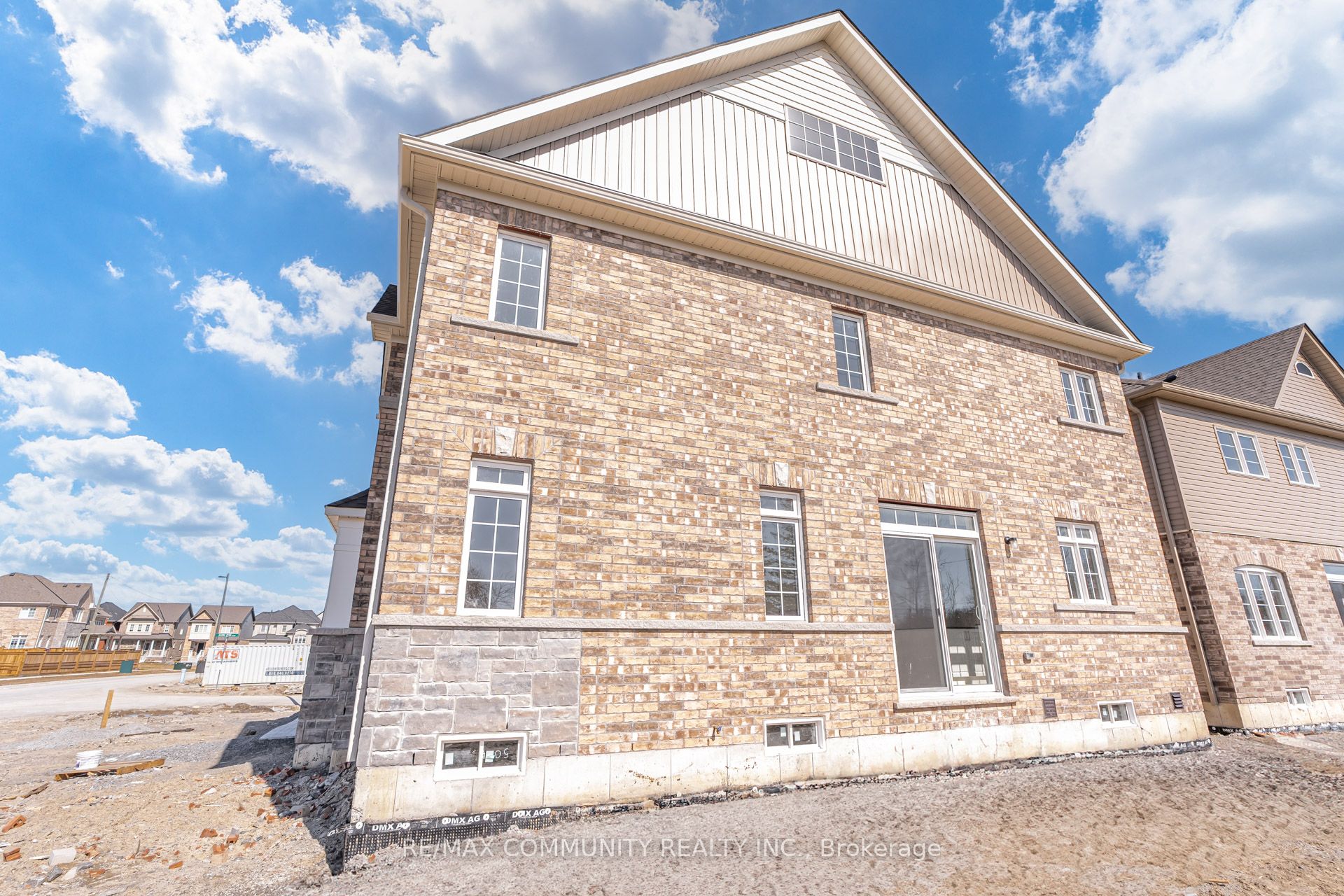 1 Jeanne Pynn Avenue Property Photo 50