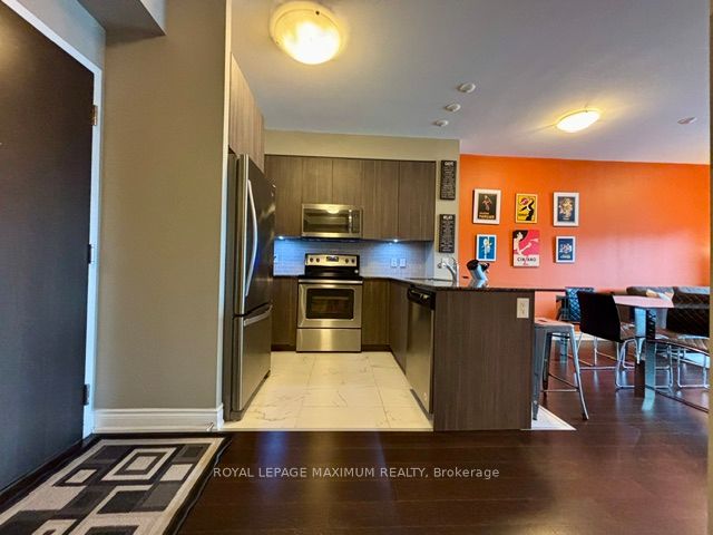 #218 - 86 Woodbridge Avenue Property Photo 3