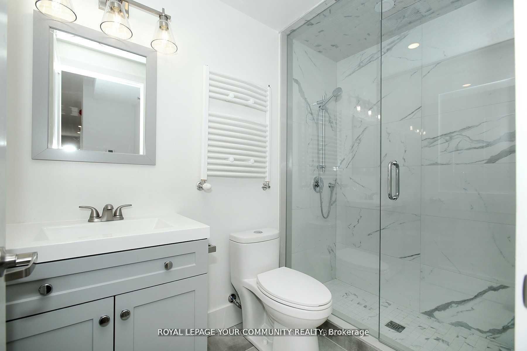 352 Main St N Street Property Photo 7