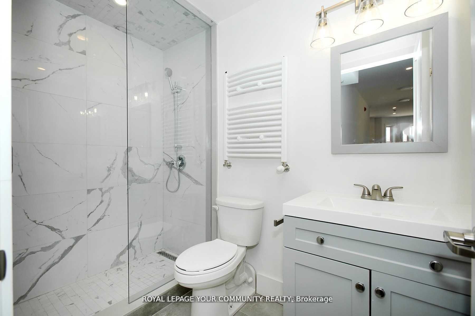 352 Main St N Street Property Photo 15