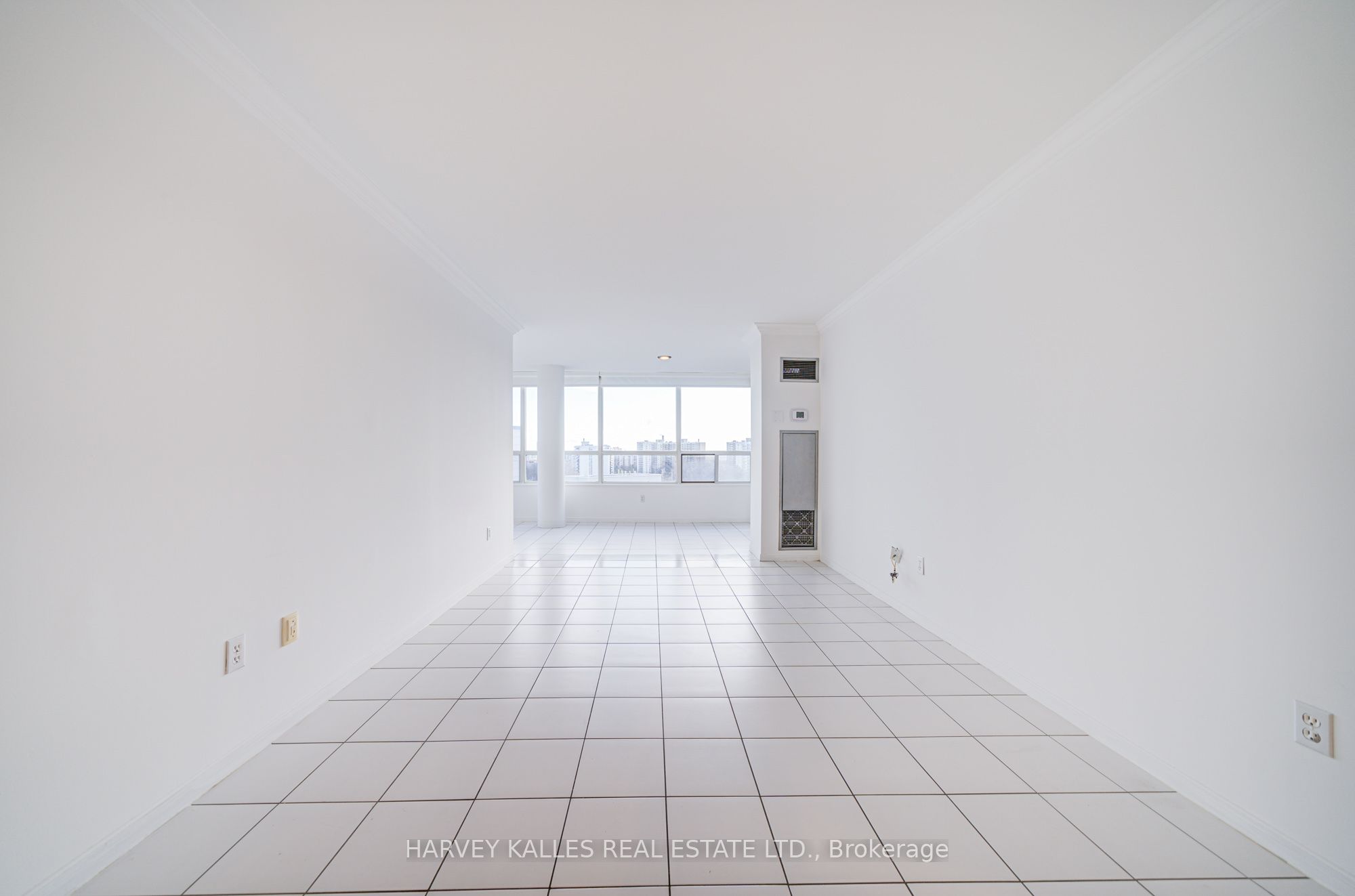 #1204 - 11 Townsgate Drive Property Photo 8