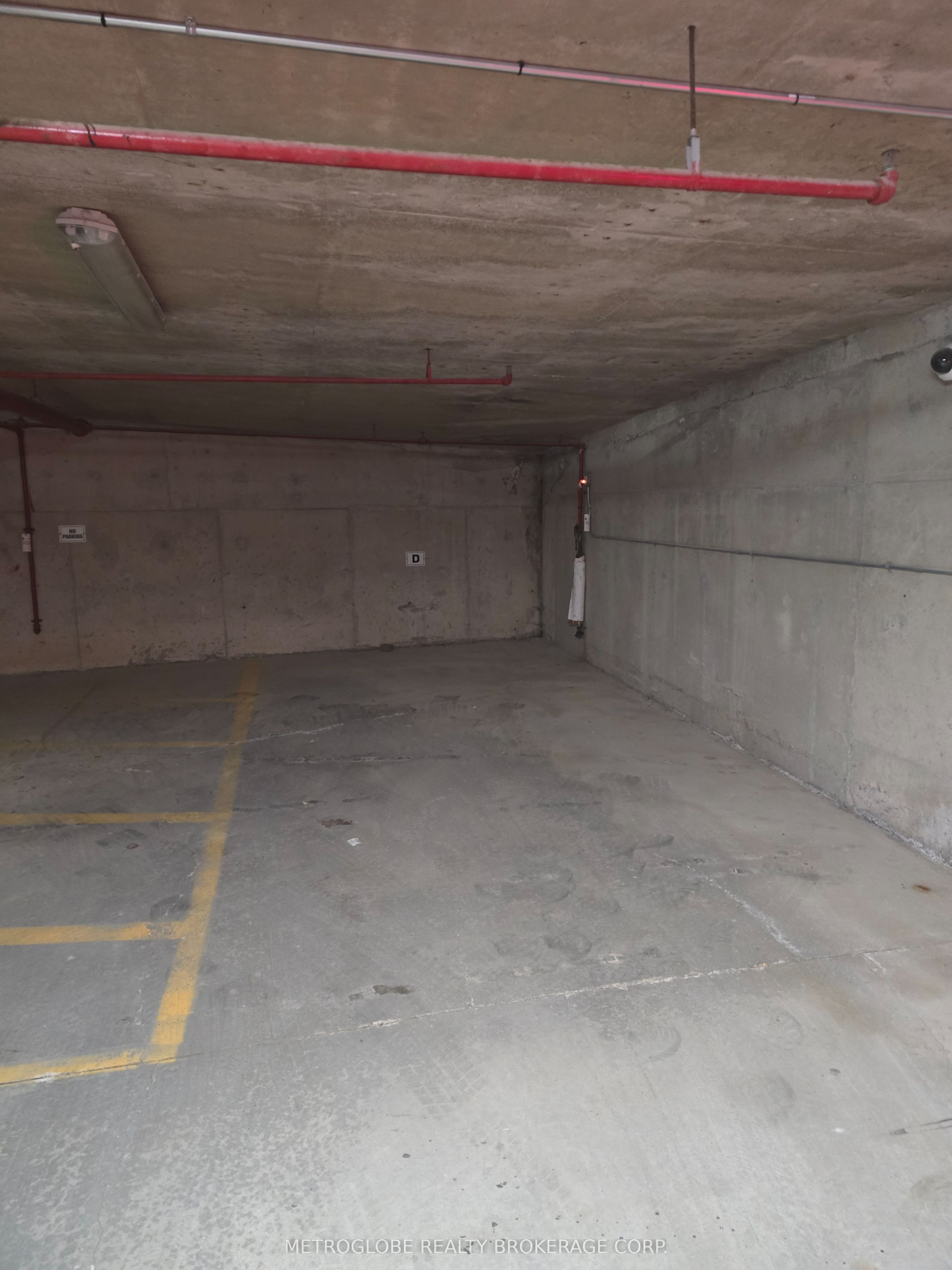 #pkg C - 10480 Islington Avenue Property Photo 3