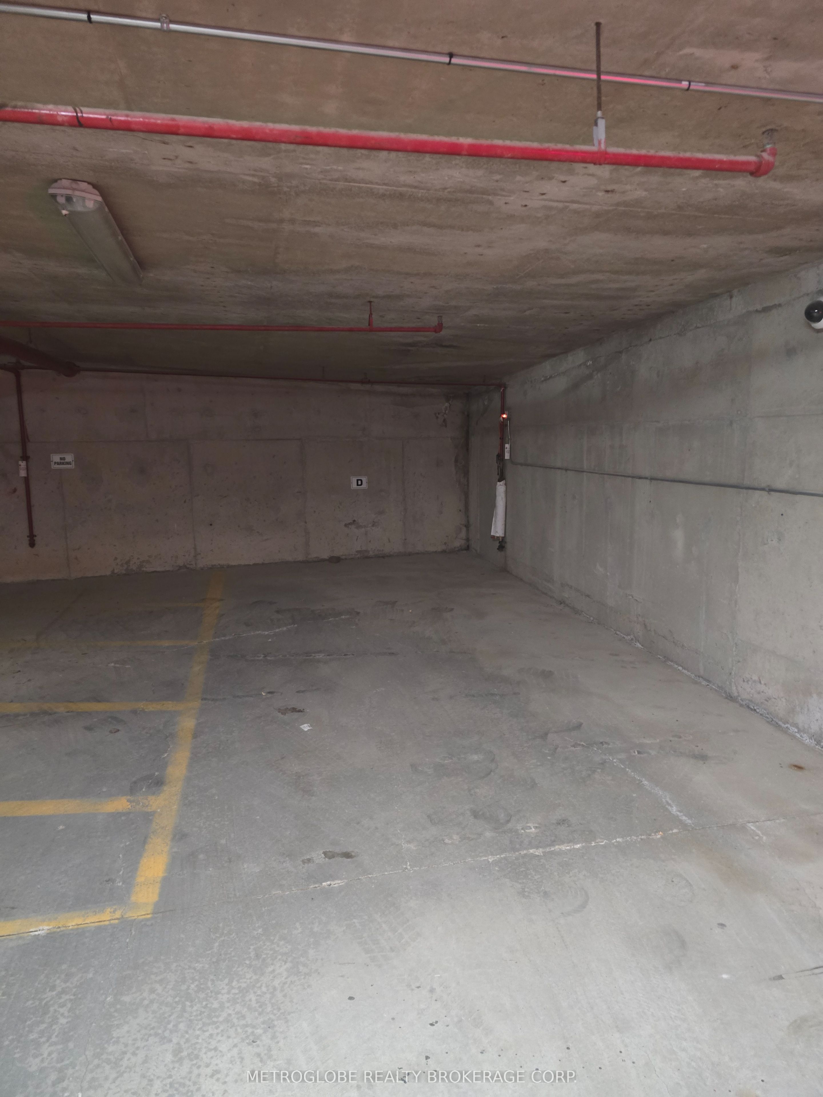 #pkg D - 10480 Islington Avenue Property Photo 2